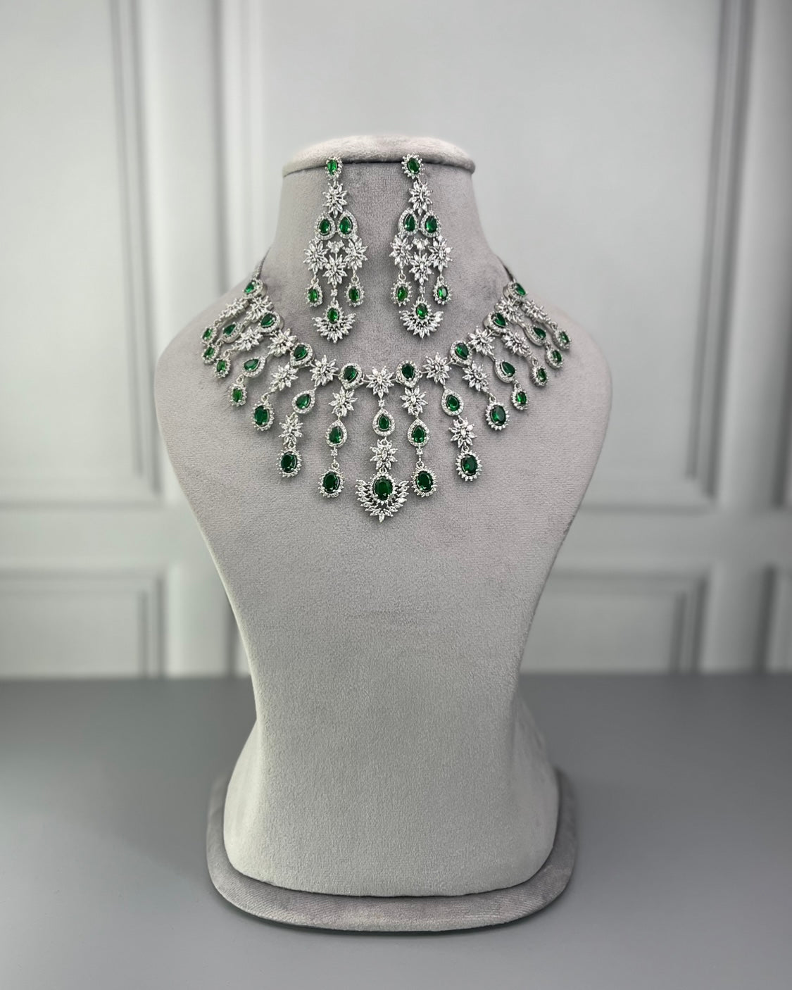 Katherine AD Necklace Set