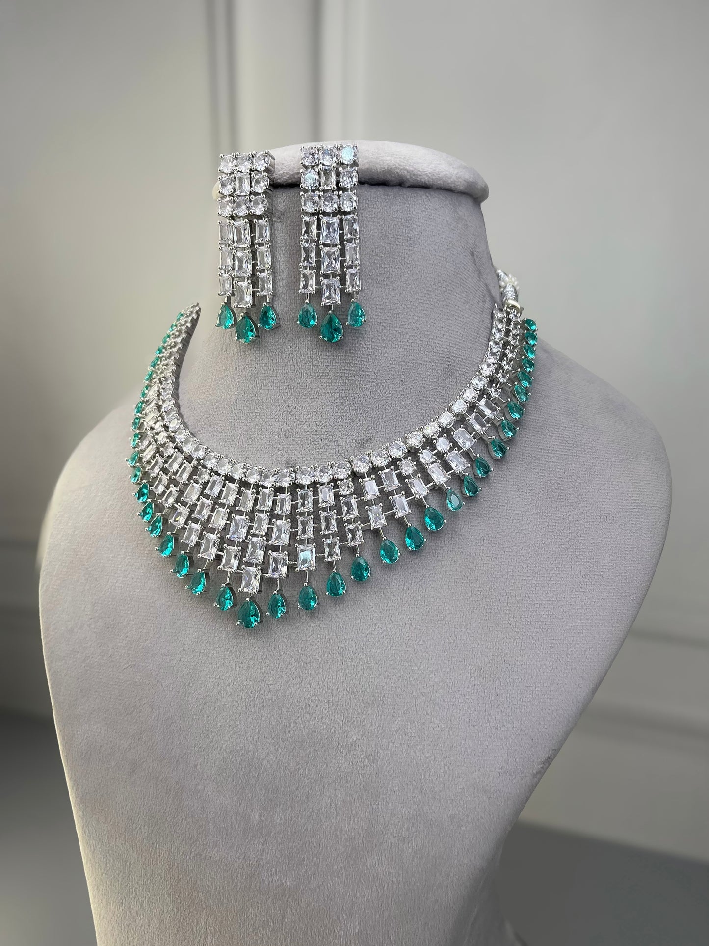 Grace AD Necklace Set