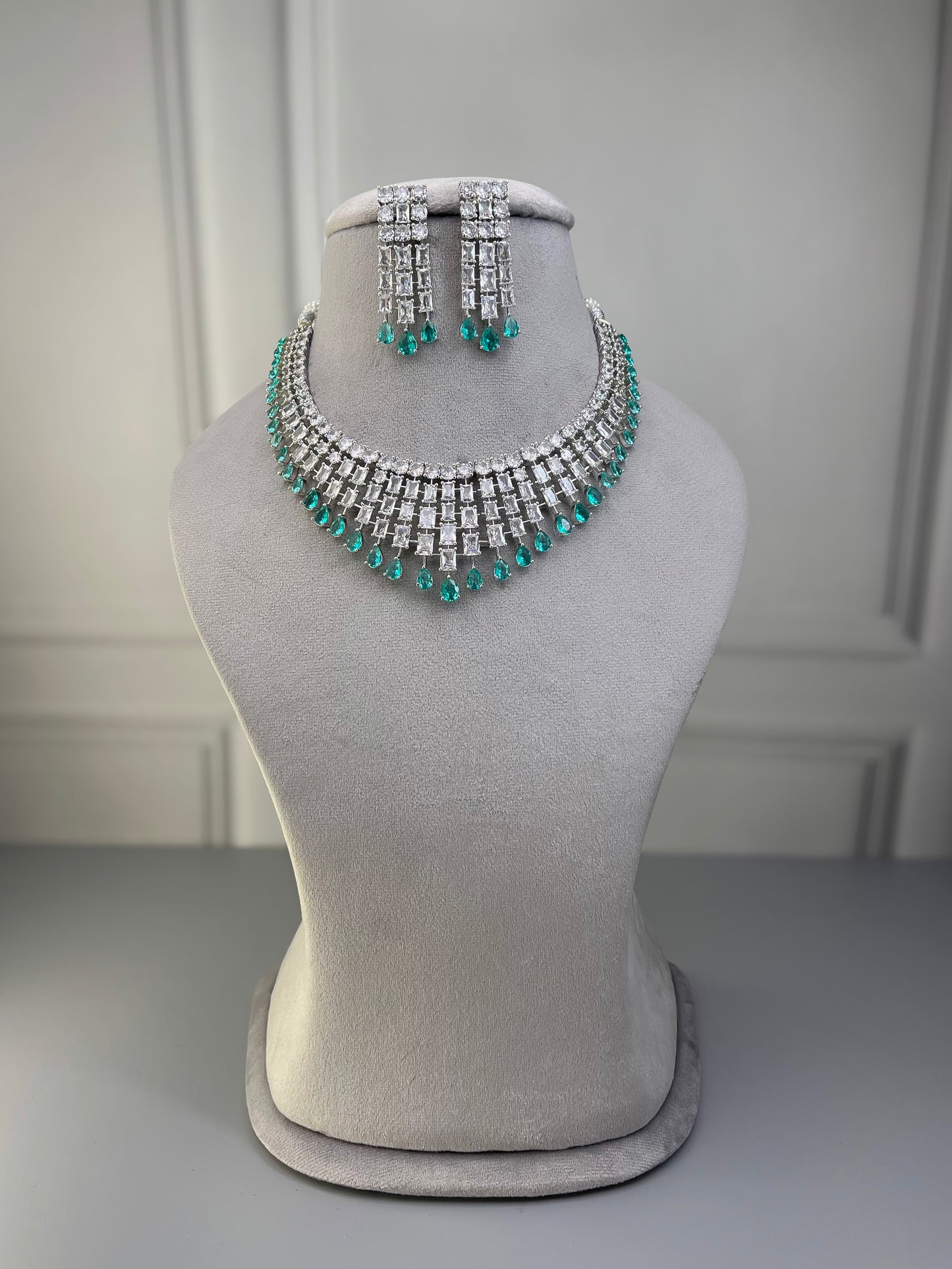 Grace AD Necklace Set
