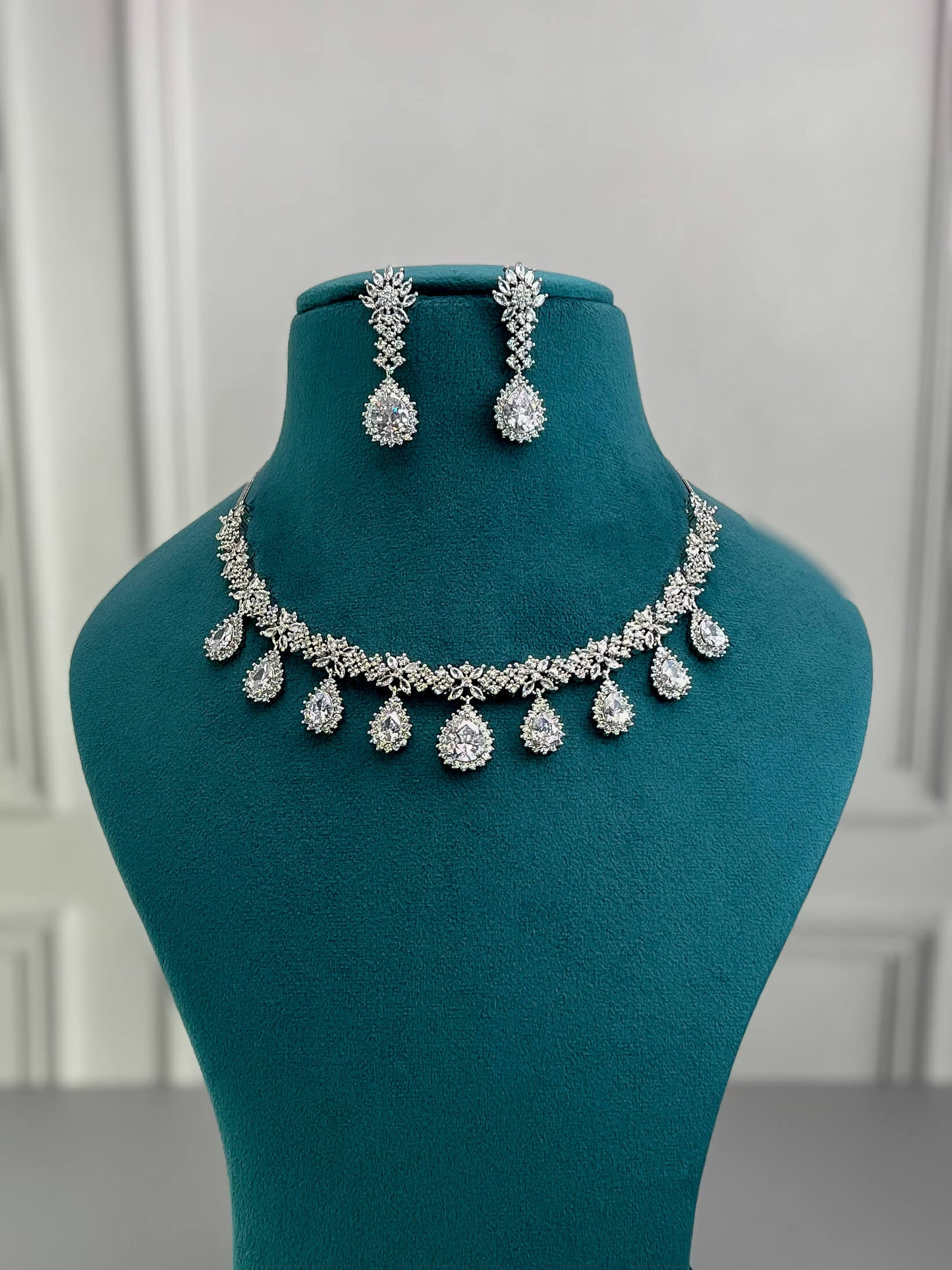 Georgia Silver AD Necklace Set