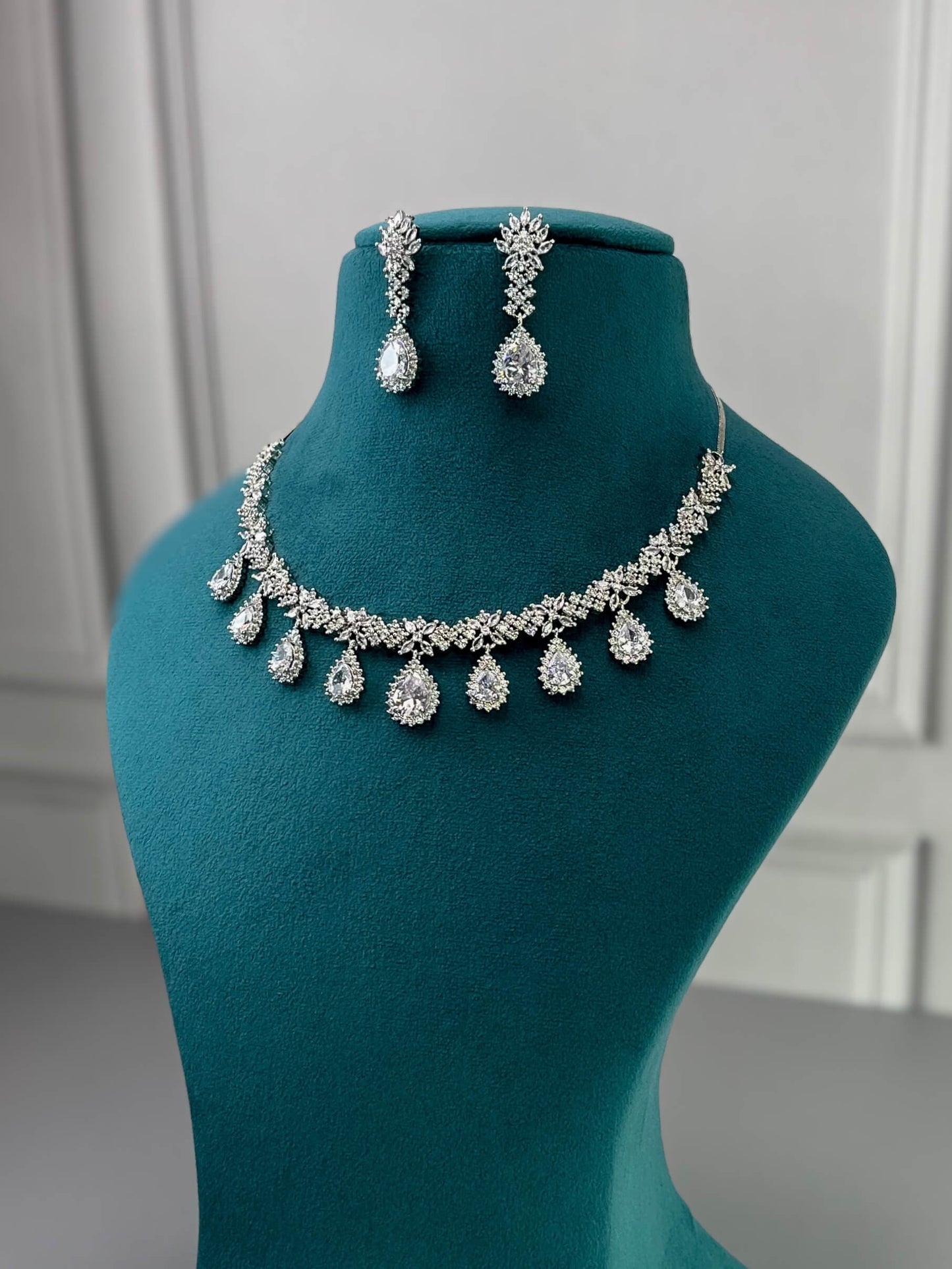 Georgia Silver AD Necklace Set