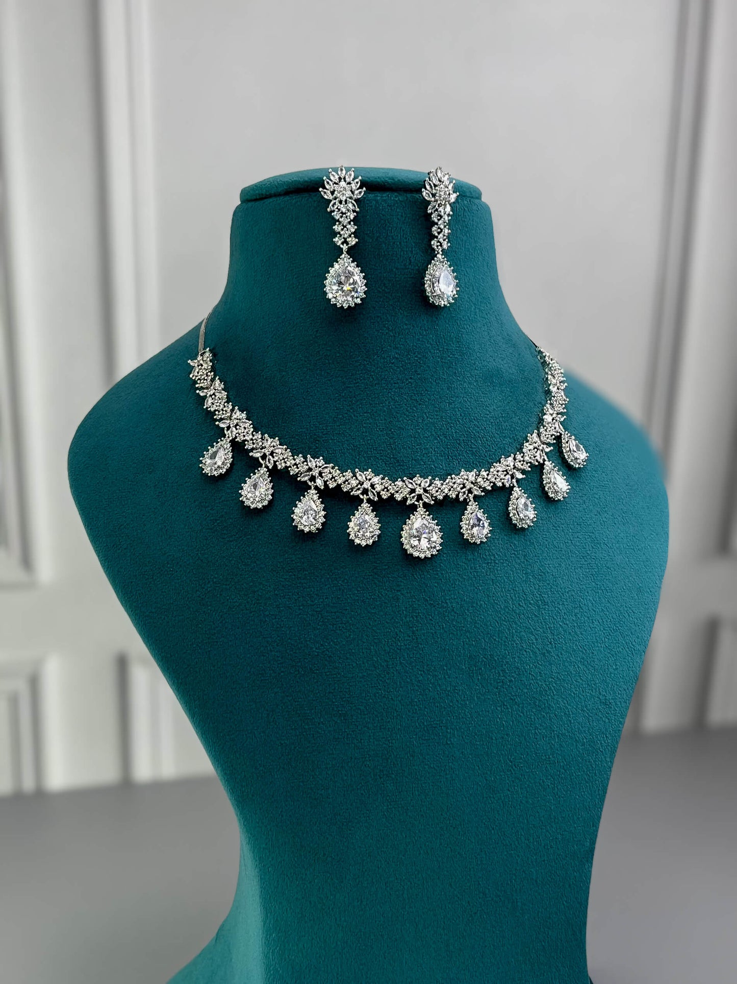 Georgia Silver AD Necklace Set