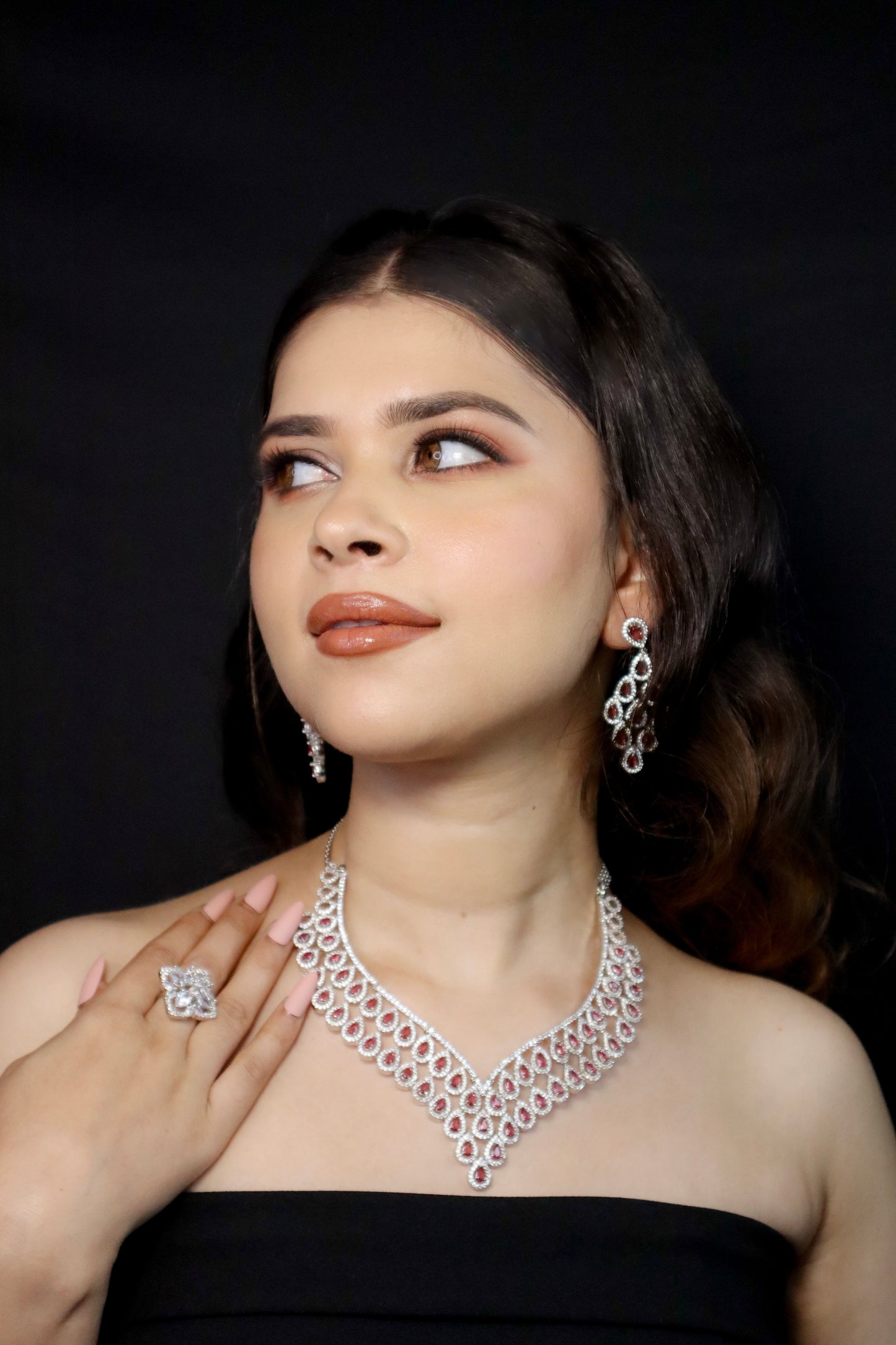 Elisa AD Necklace Set