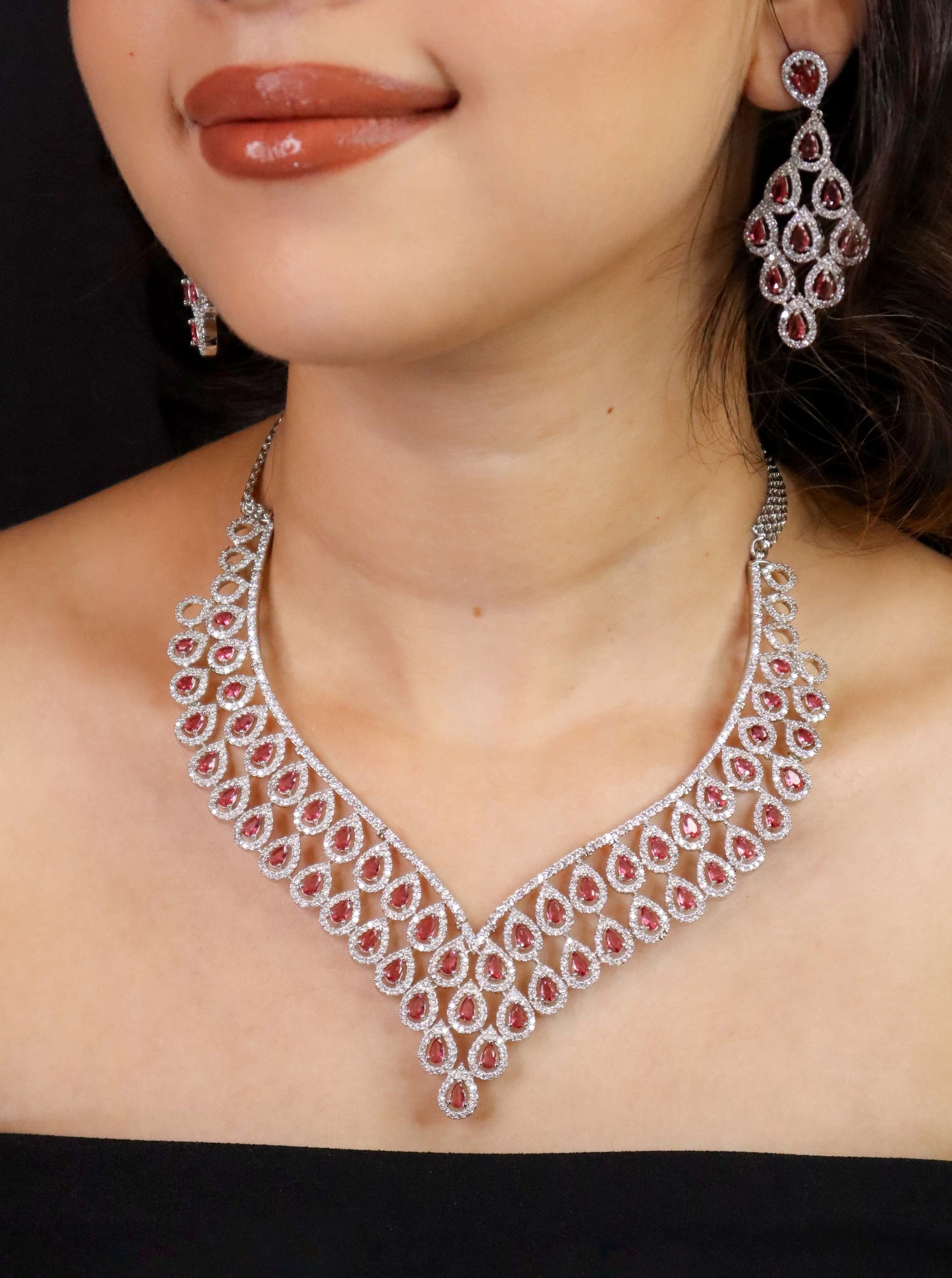 Elisa AD Necklace Set