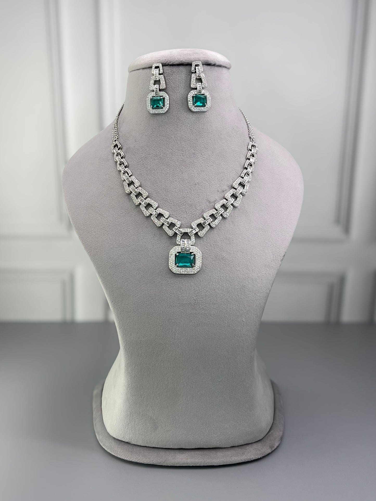 Sasha Sea Green AD Necklace Set