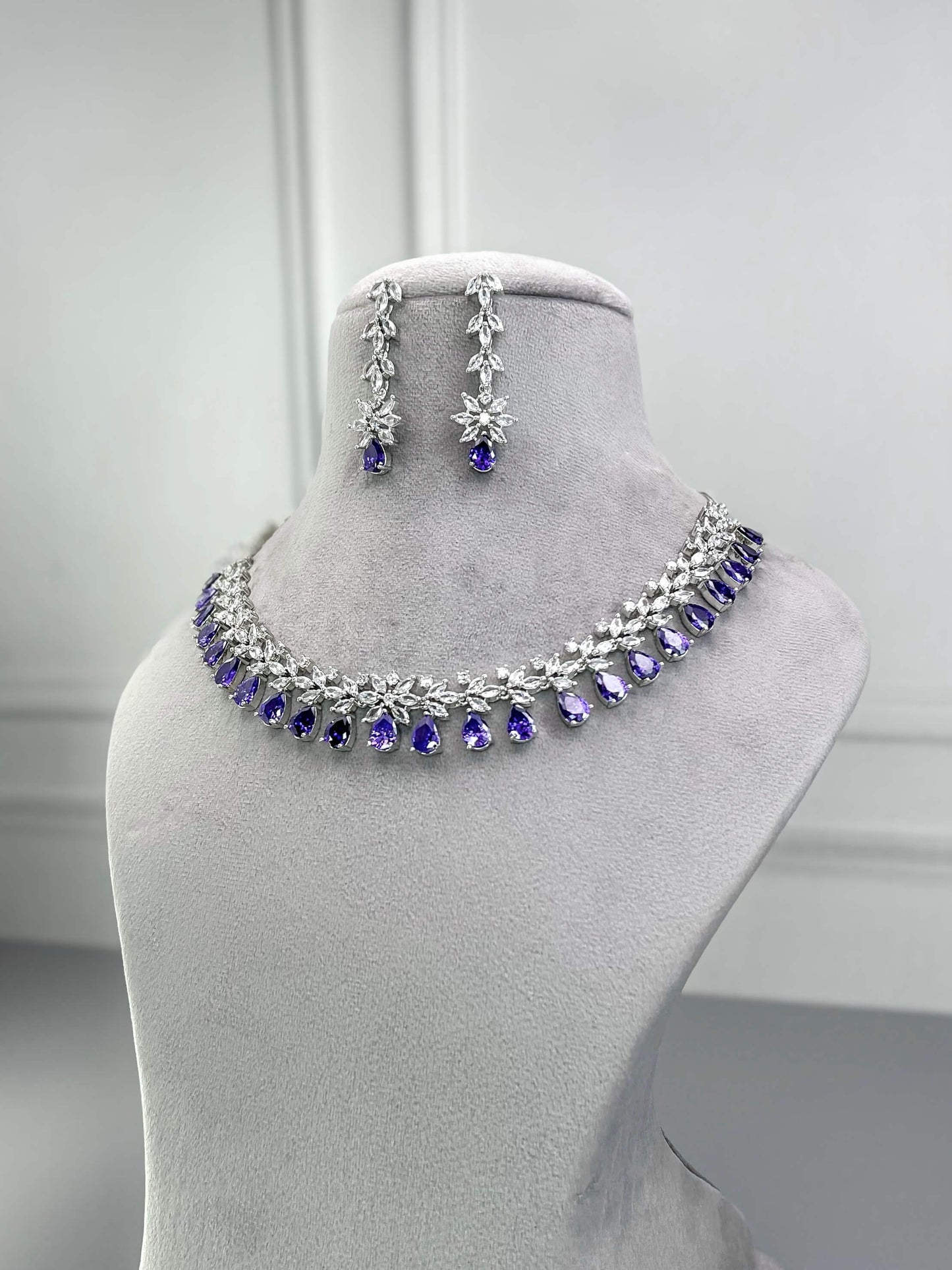 Hazel Lavender AD Necklace Set