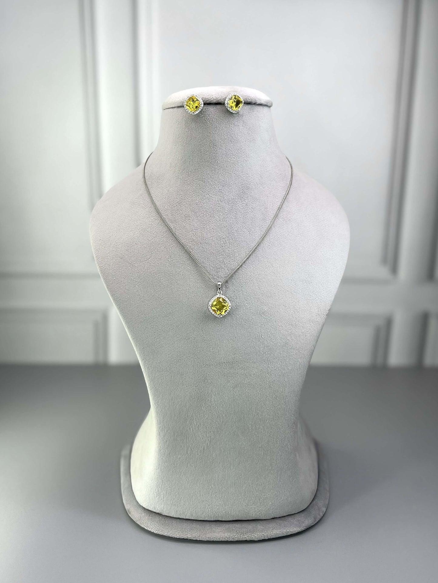 Tira Yellow Pendant Set