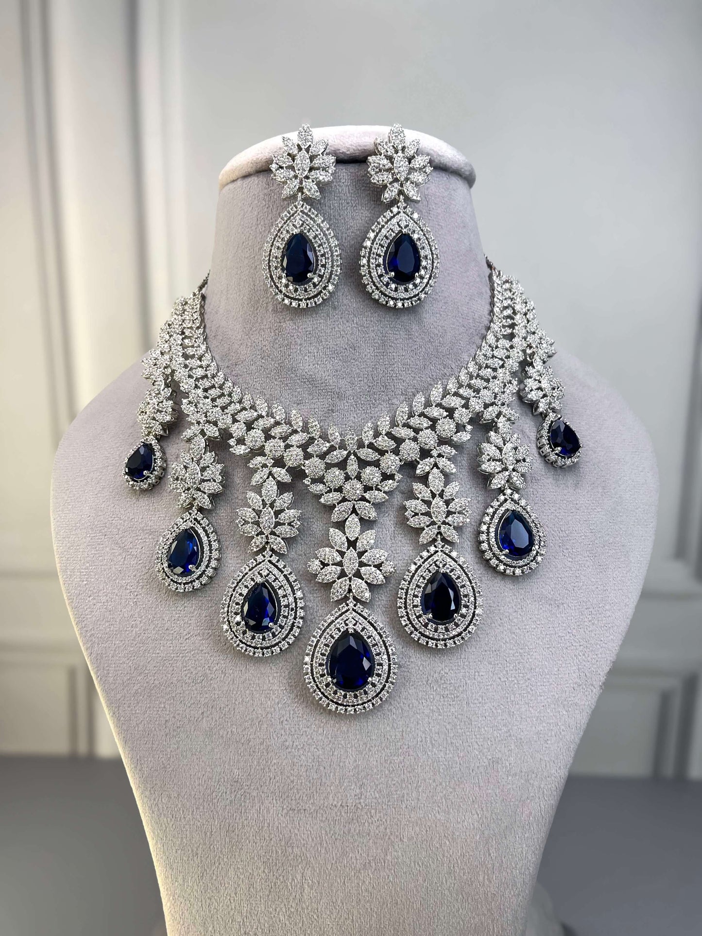 Victoria Sapphire Blue AD Necklace Set