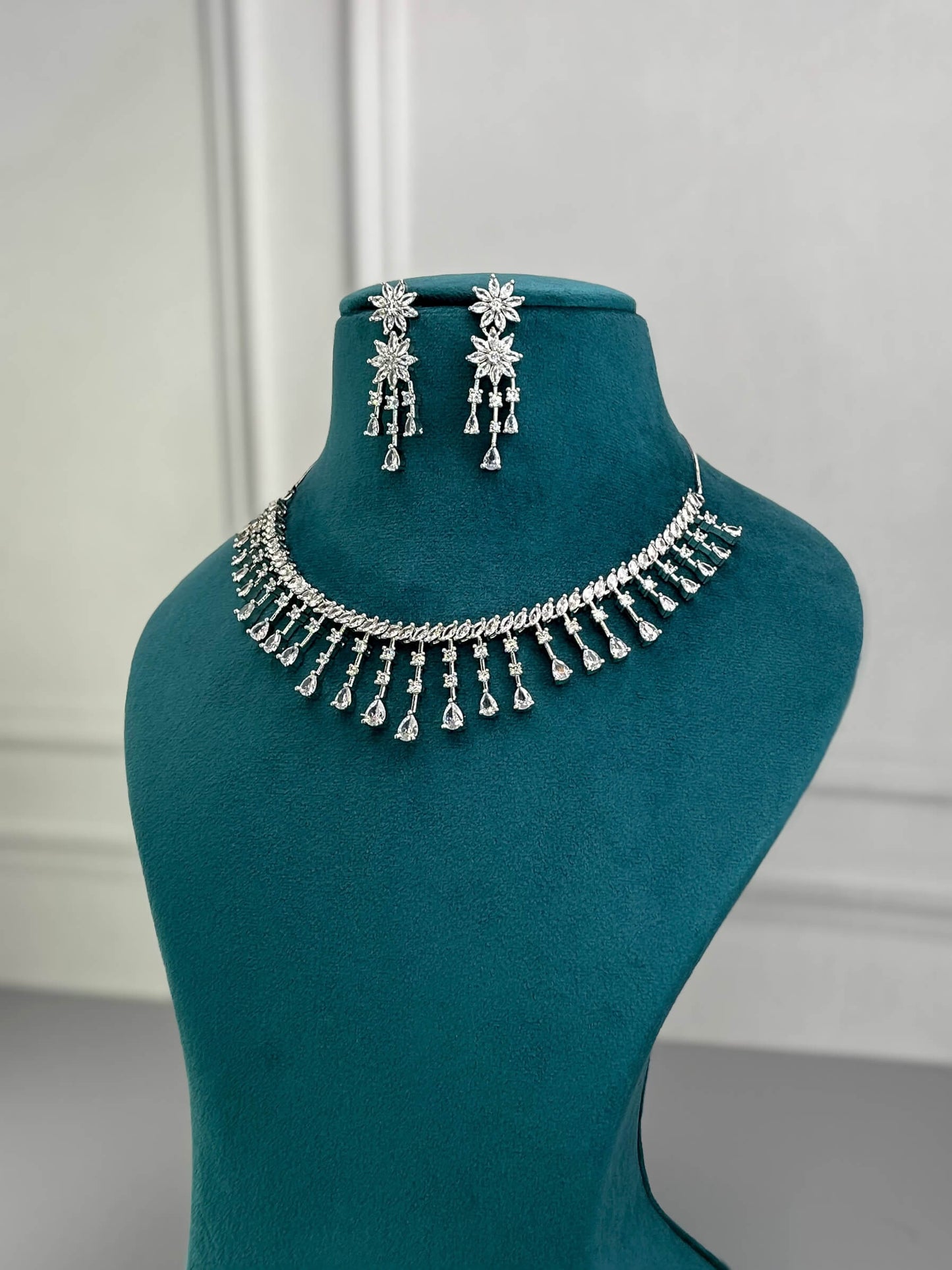 Tiffany Silver AD Necklace Set