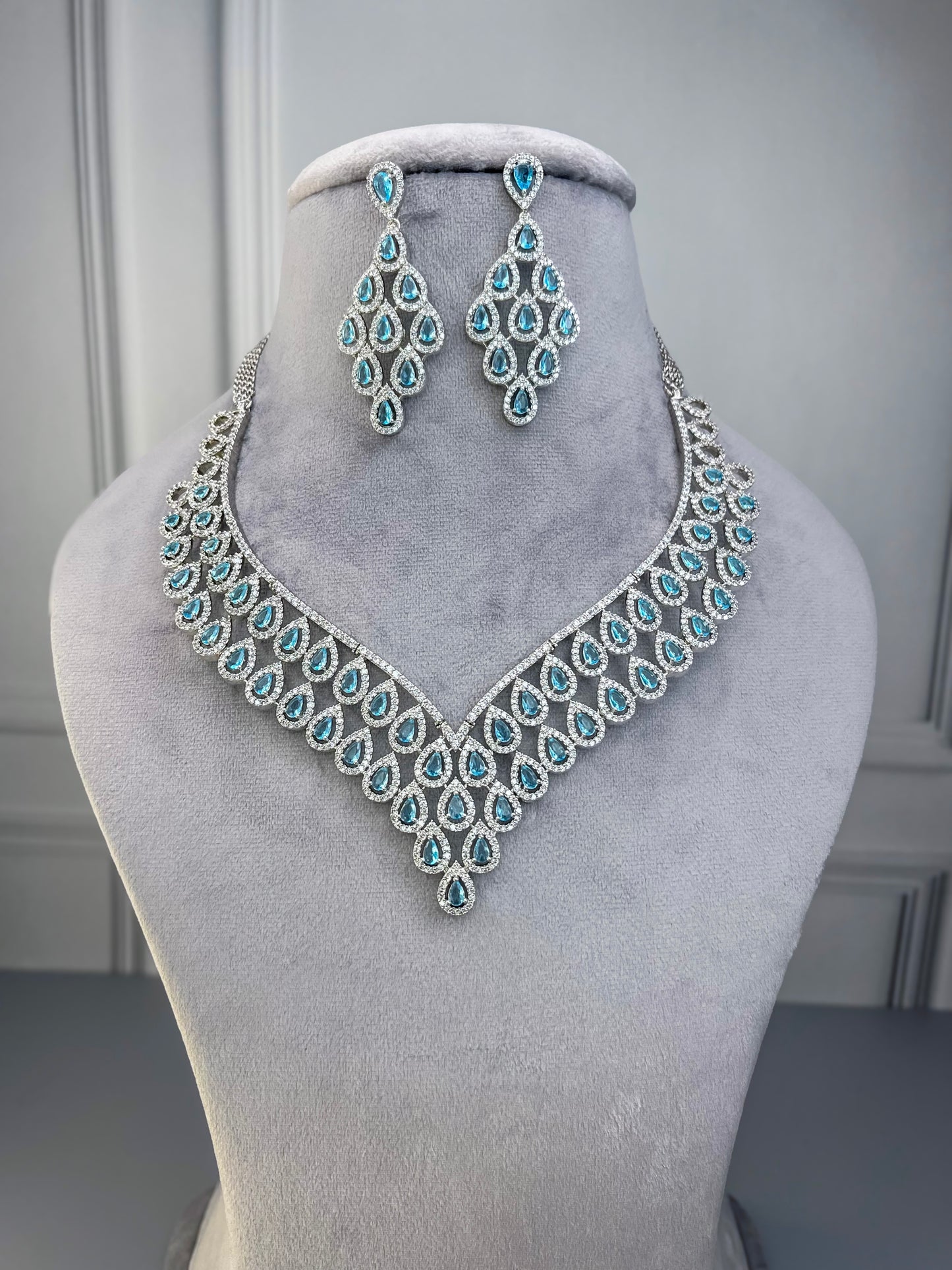 Elisa Turquoise Blue AD Necklace Set