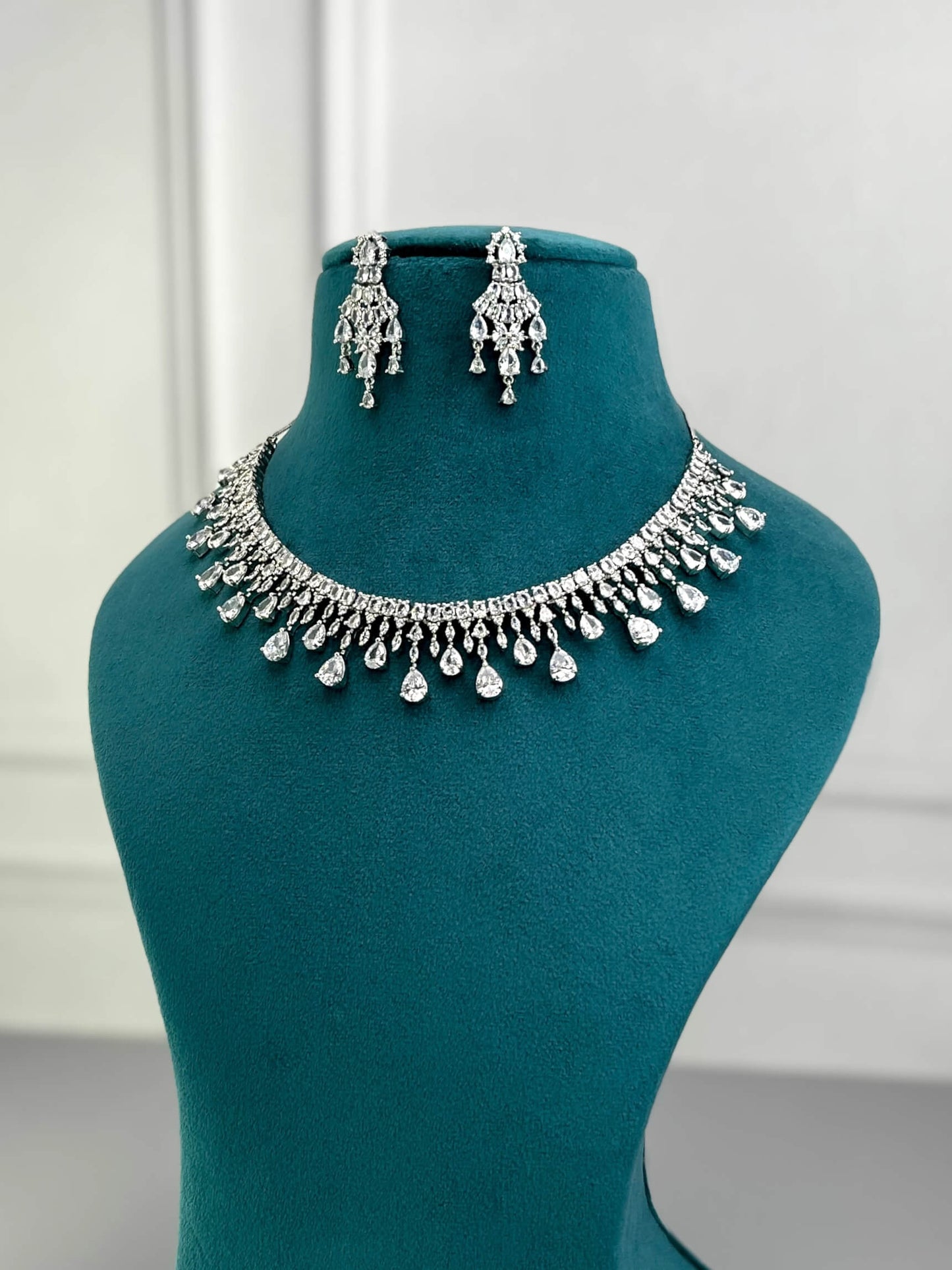 Estelle Silver AD Necklace Set