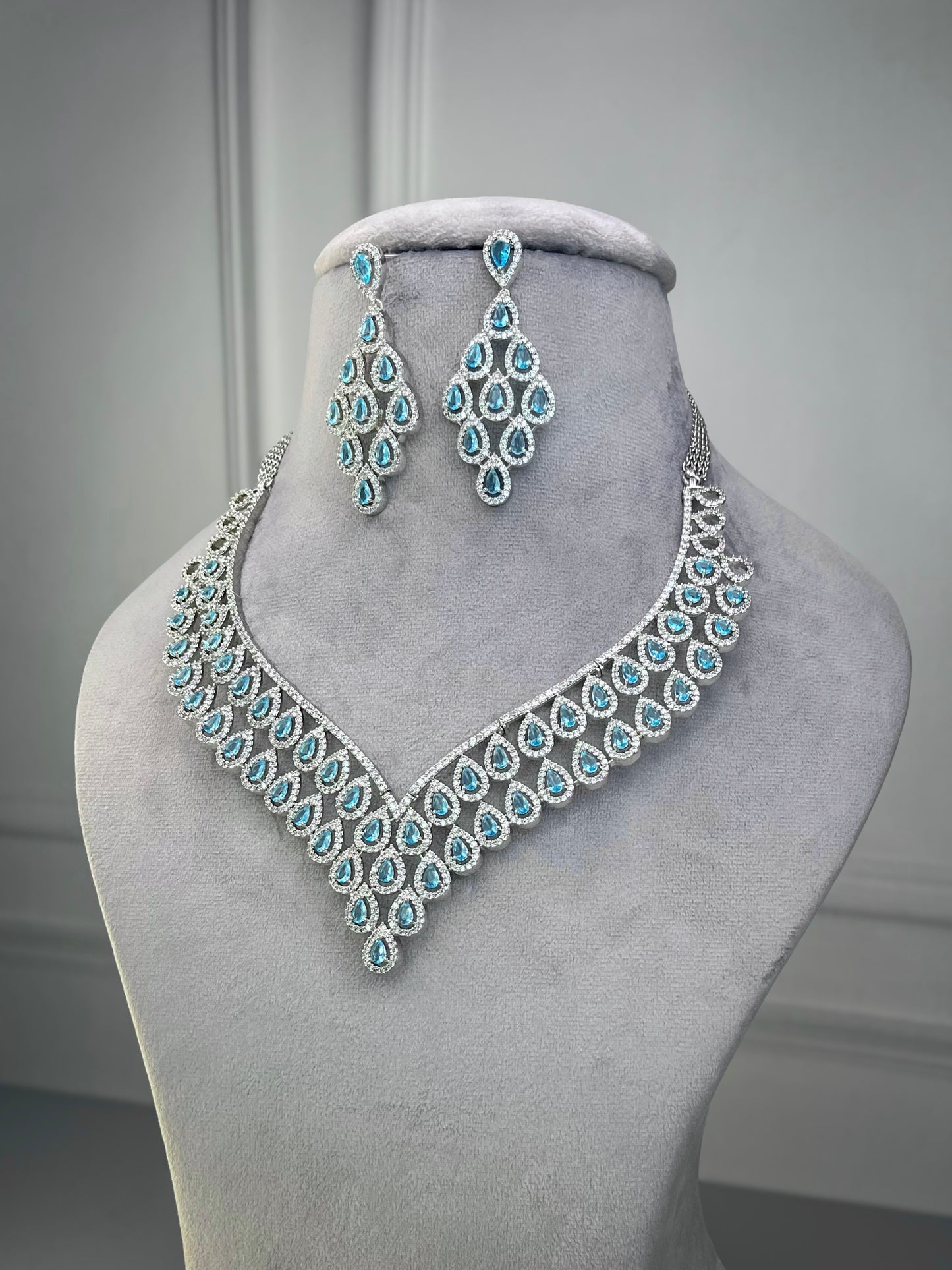 Elisa Turquoise Blue AD Necklace Set