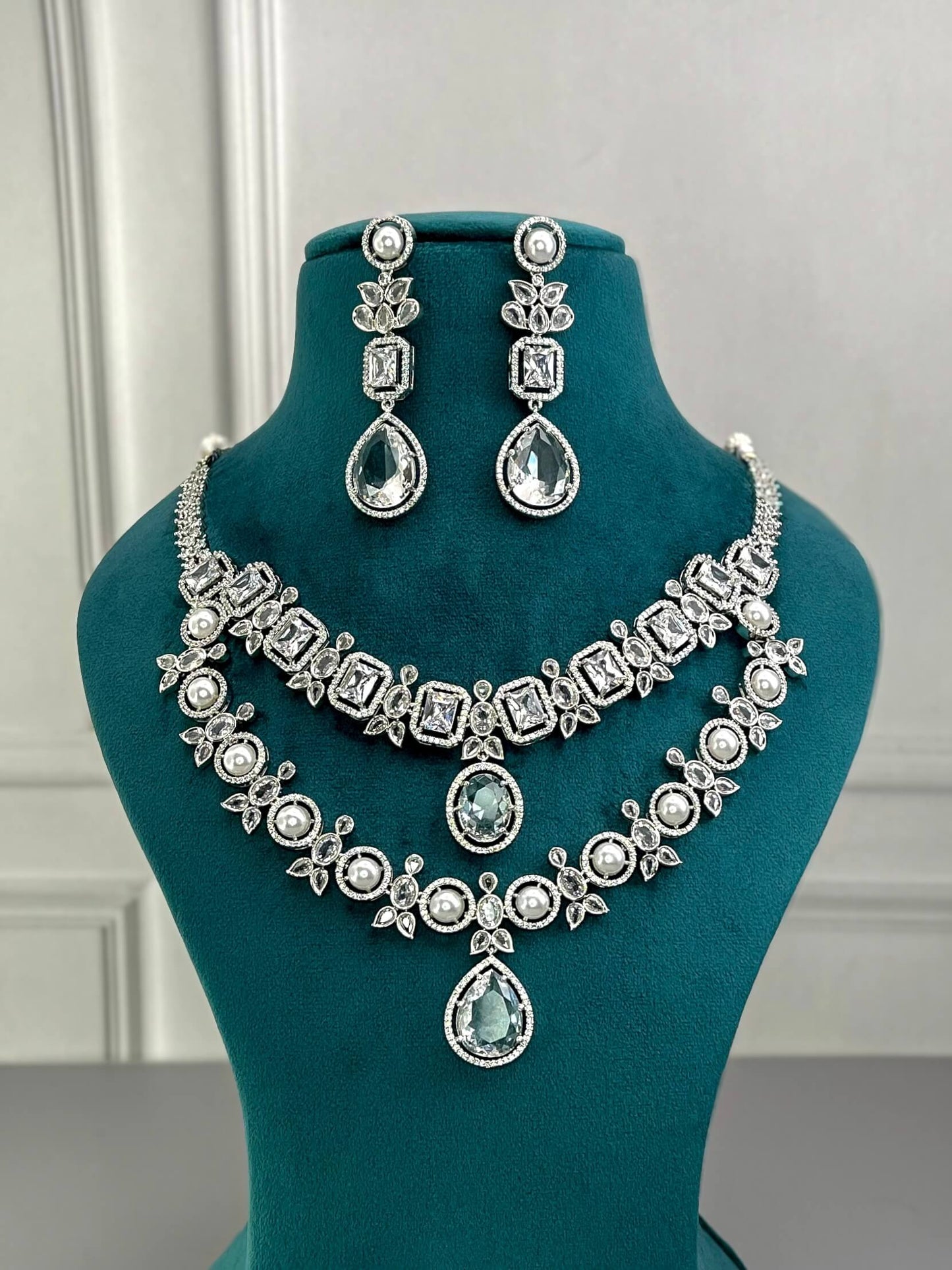 Eleanor Layered Pearl White AD Necklace Set