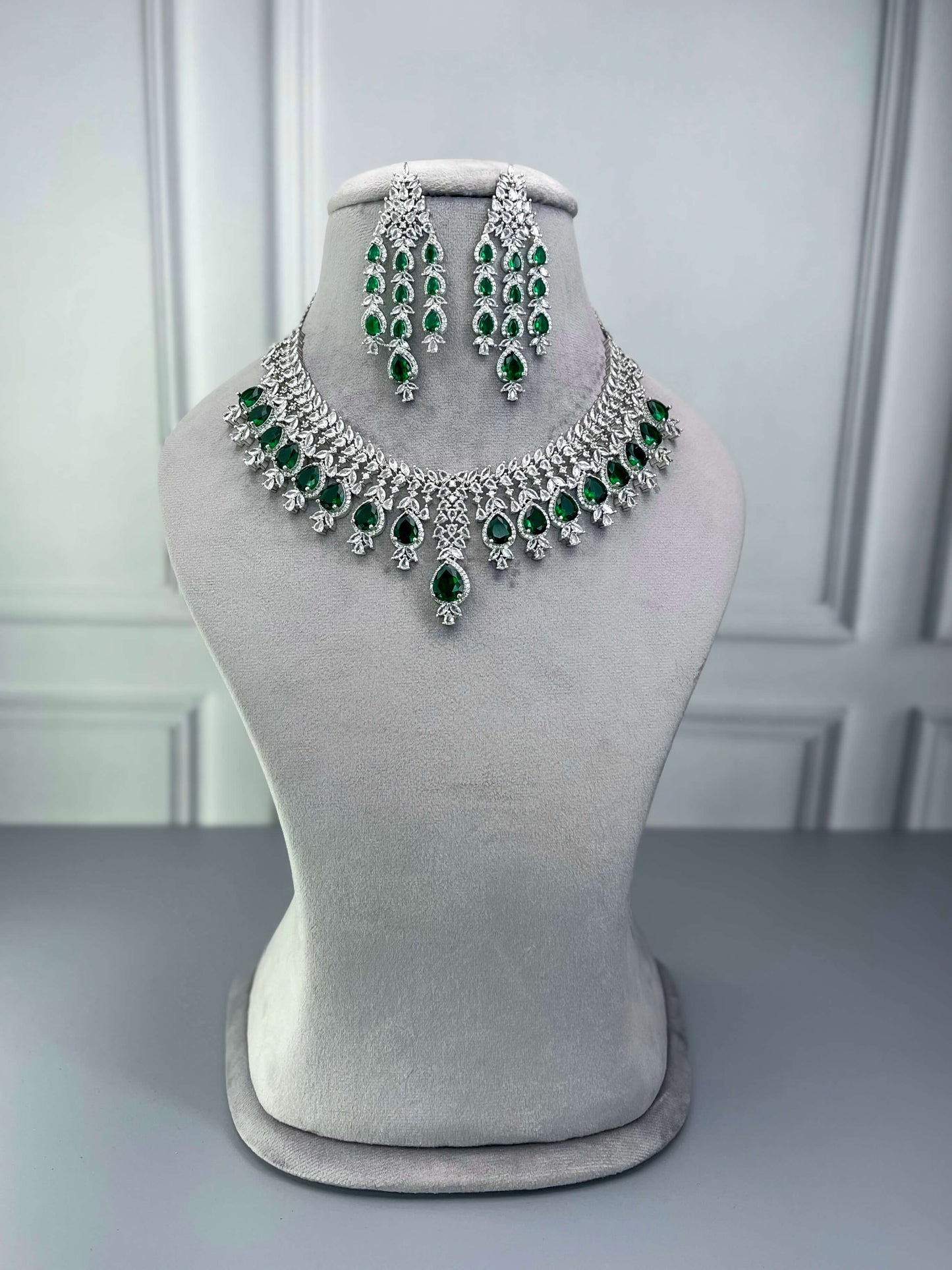 Kylie Emerald Green AD Necklace Set