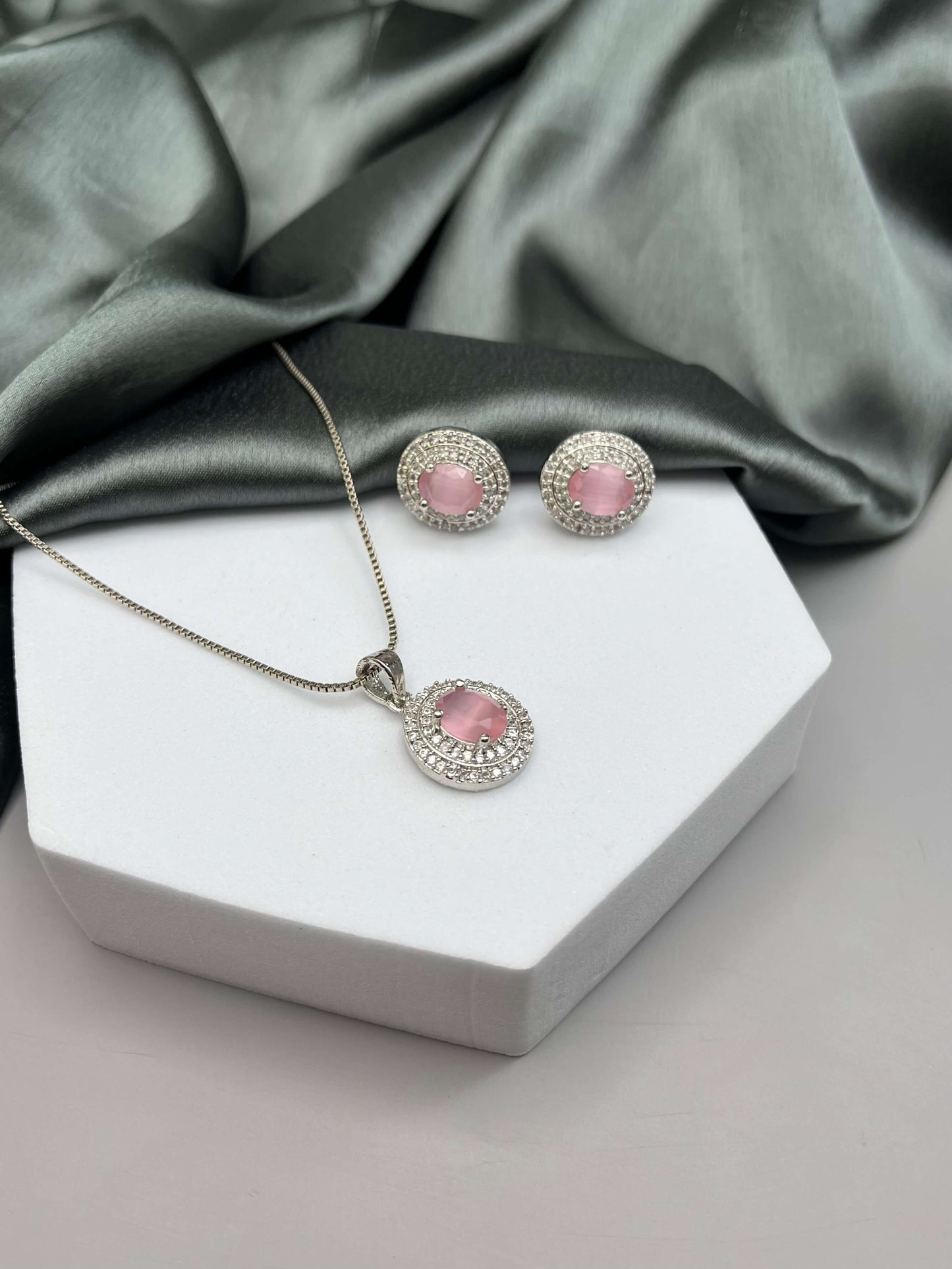 Ellie Baby Pink Pendant Set