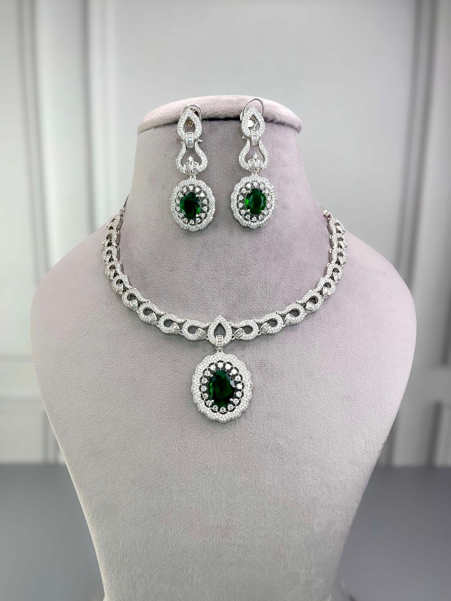 Emily Emerald Green AD Necklace Set