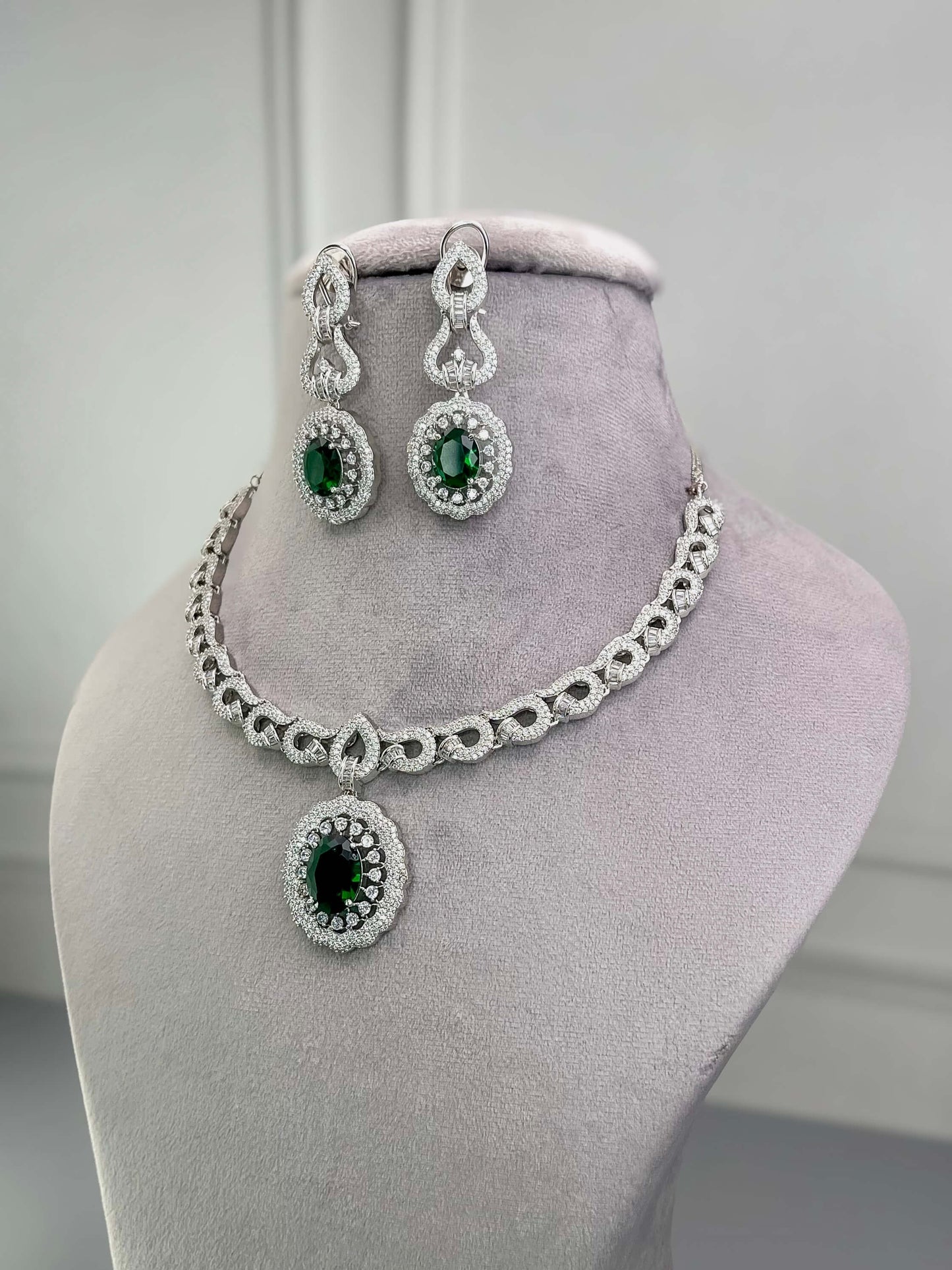 Emily Emerald Green AD Necklace Set