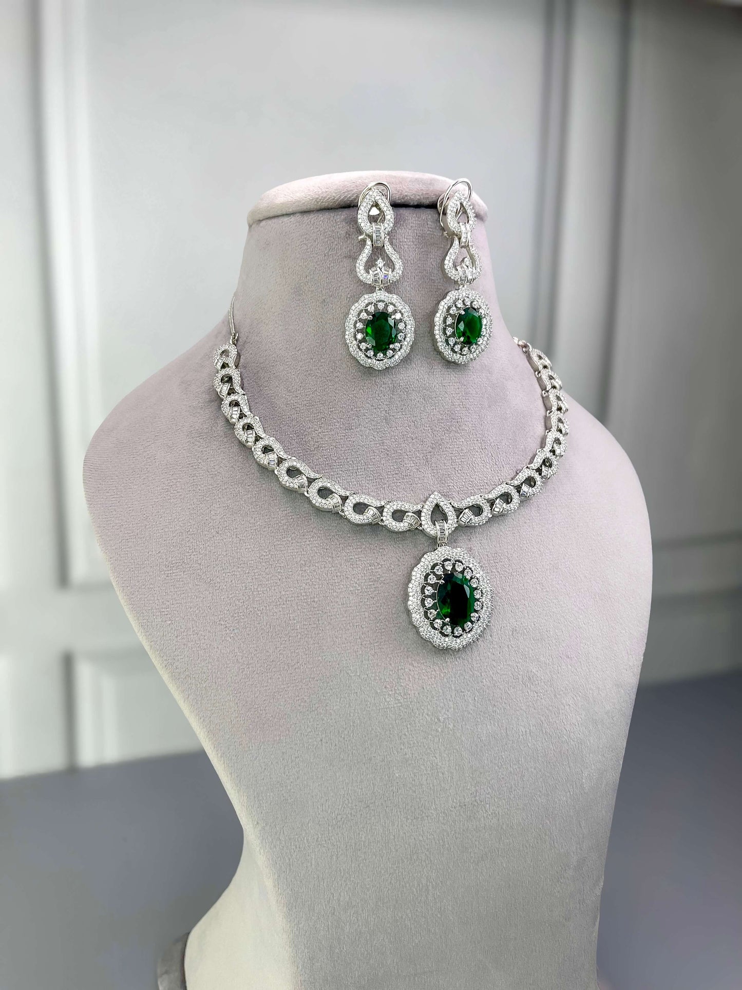 Emily Emerald Green AD Necklace Set