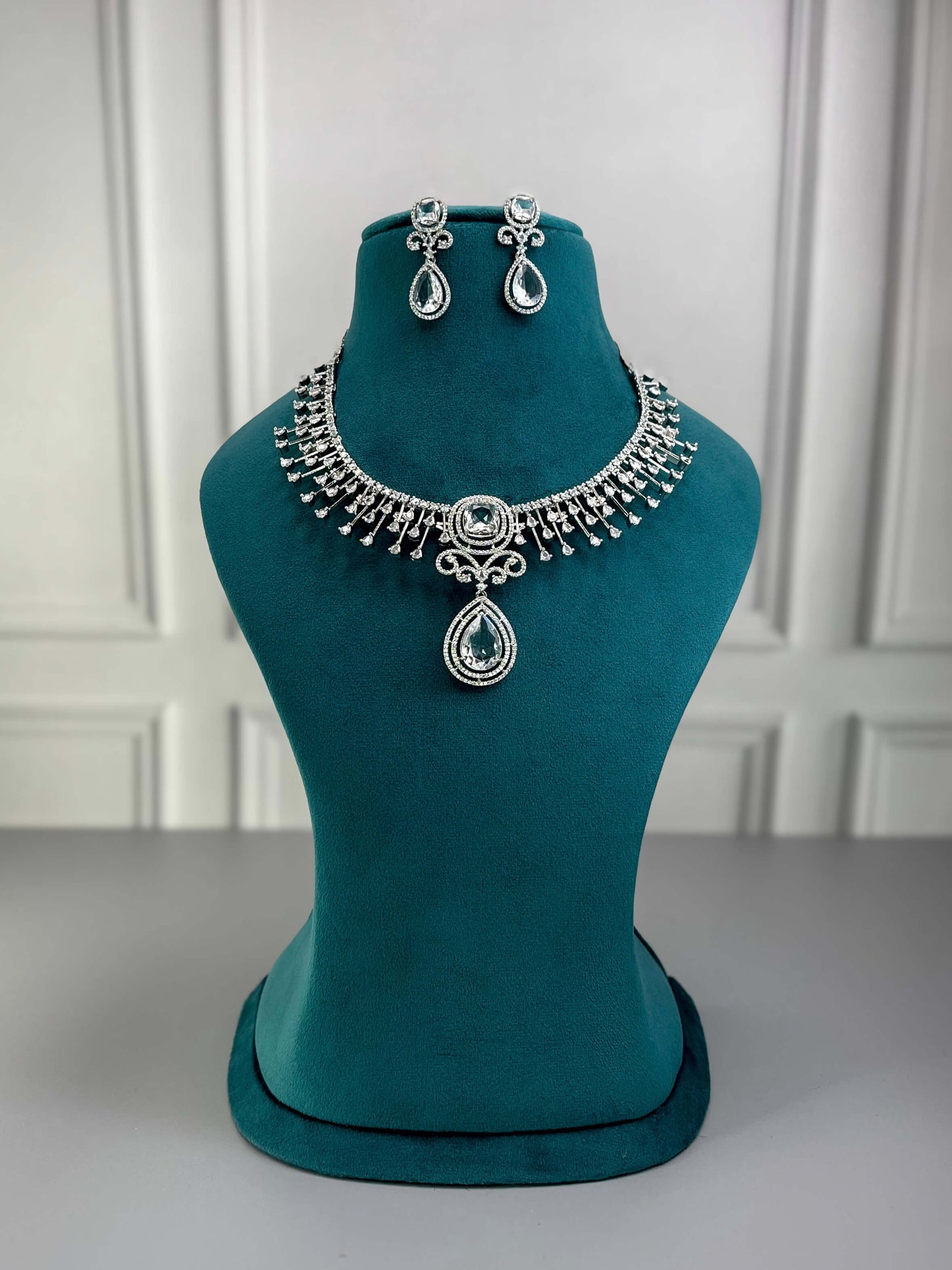 Audrey Silver AD Necklace Set