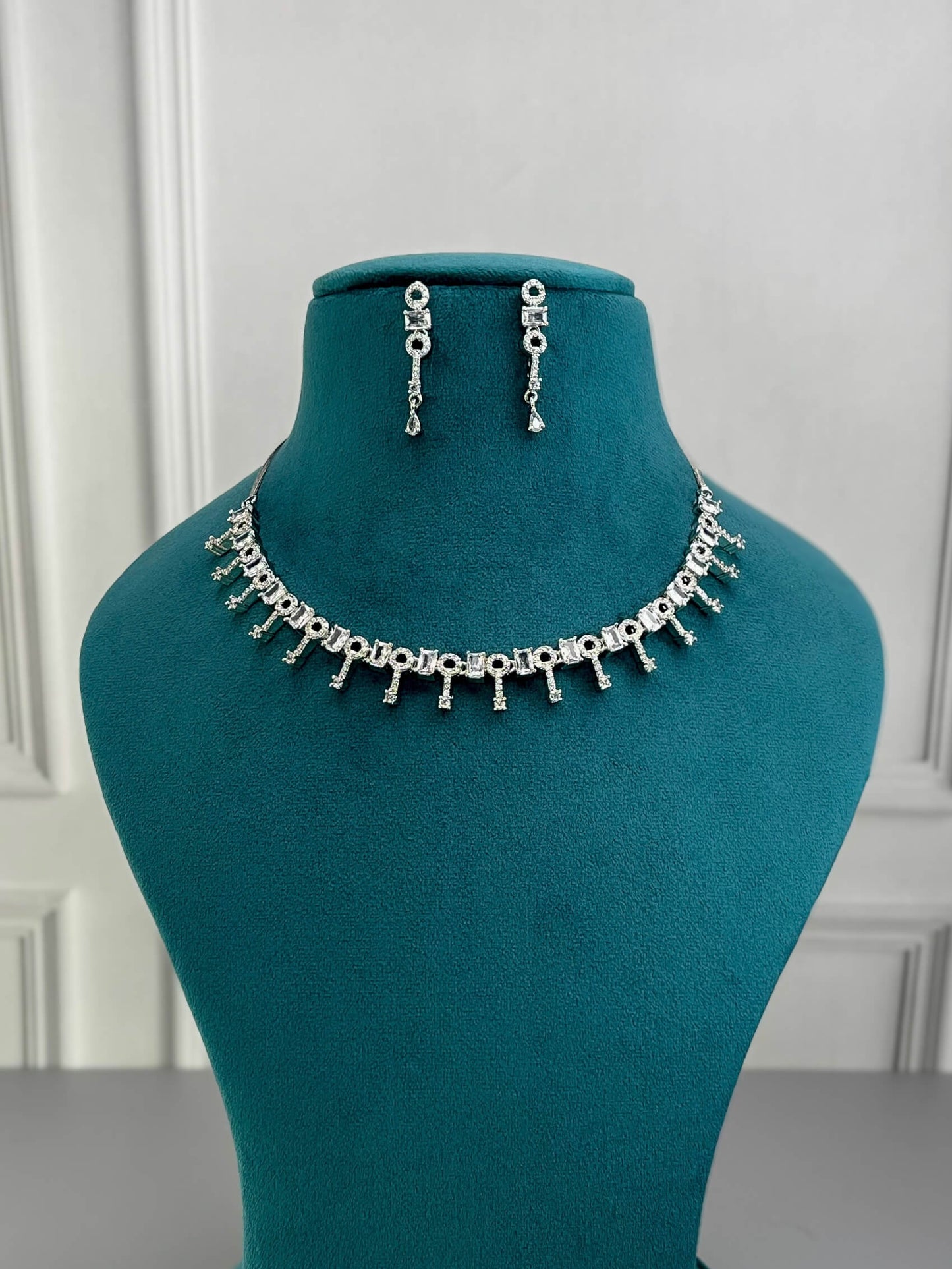 Luna Silver AD Necklace Set