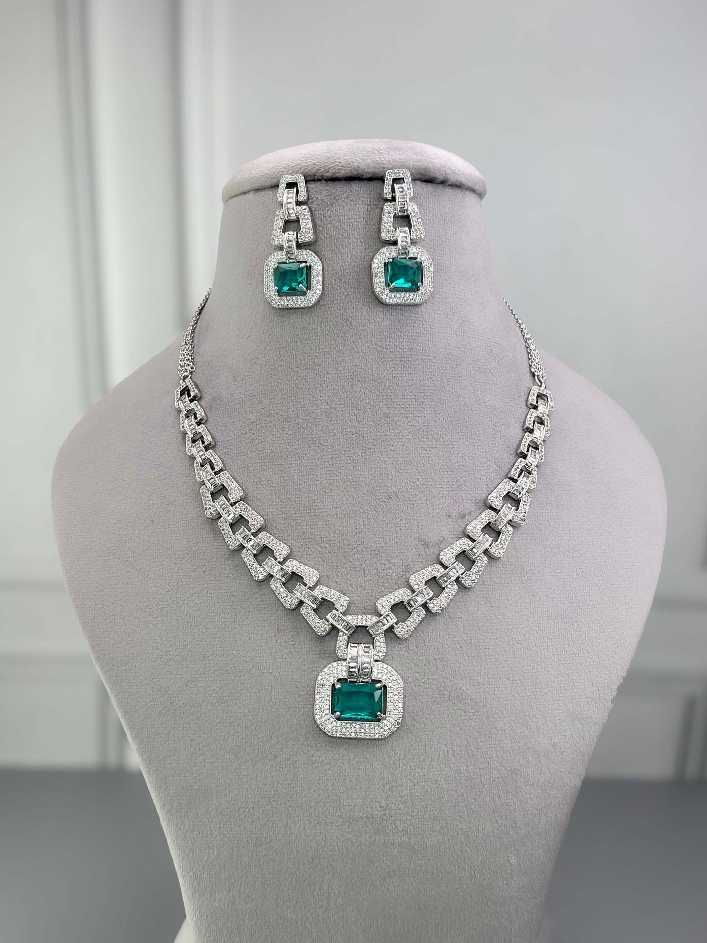 Sasha Sea Green AD Necklace Set