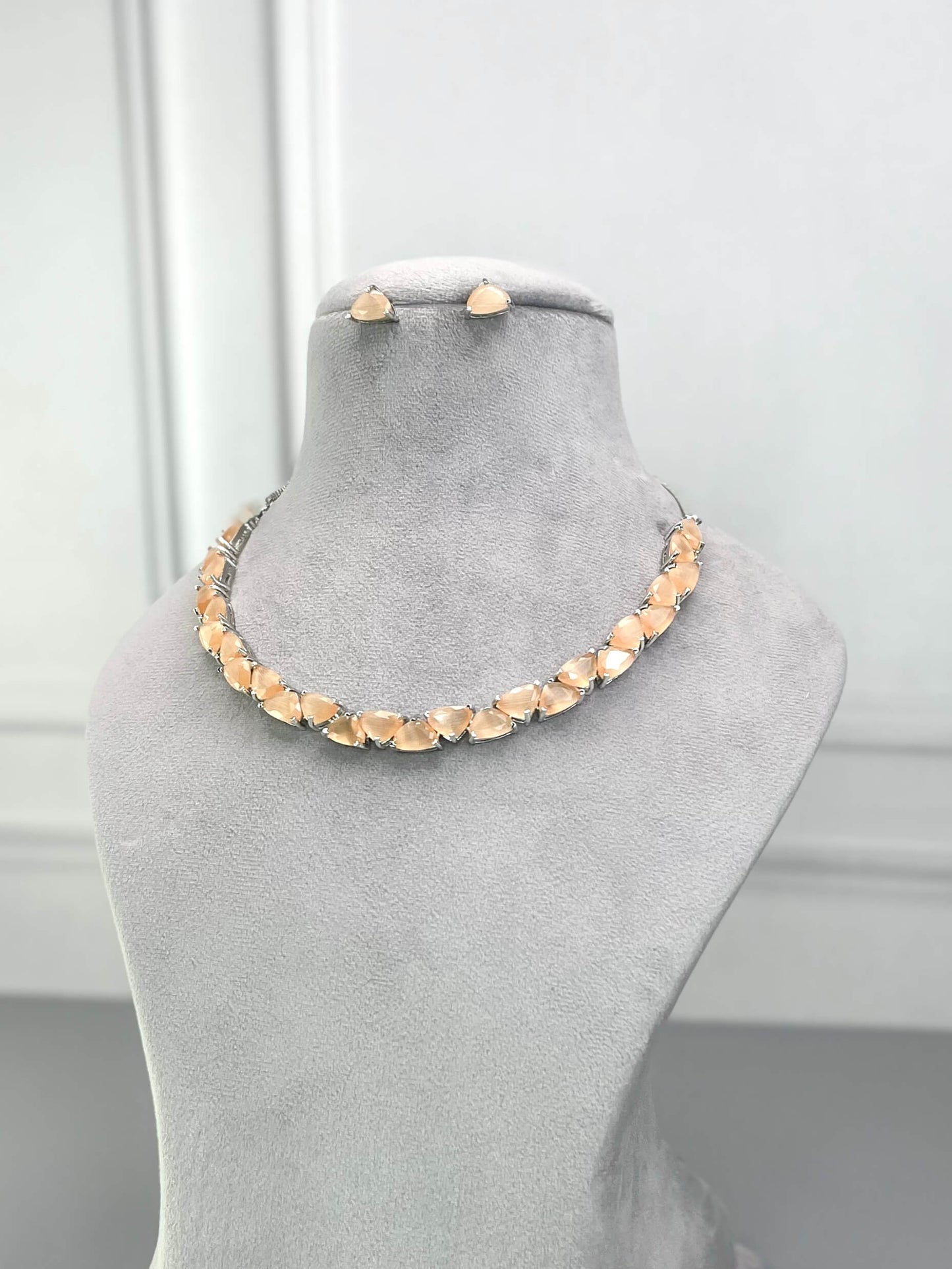 Jane Peach Necklace Set