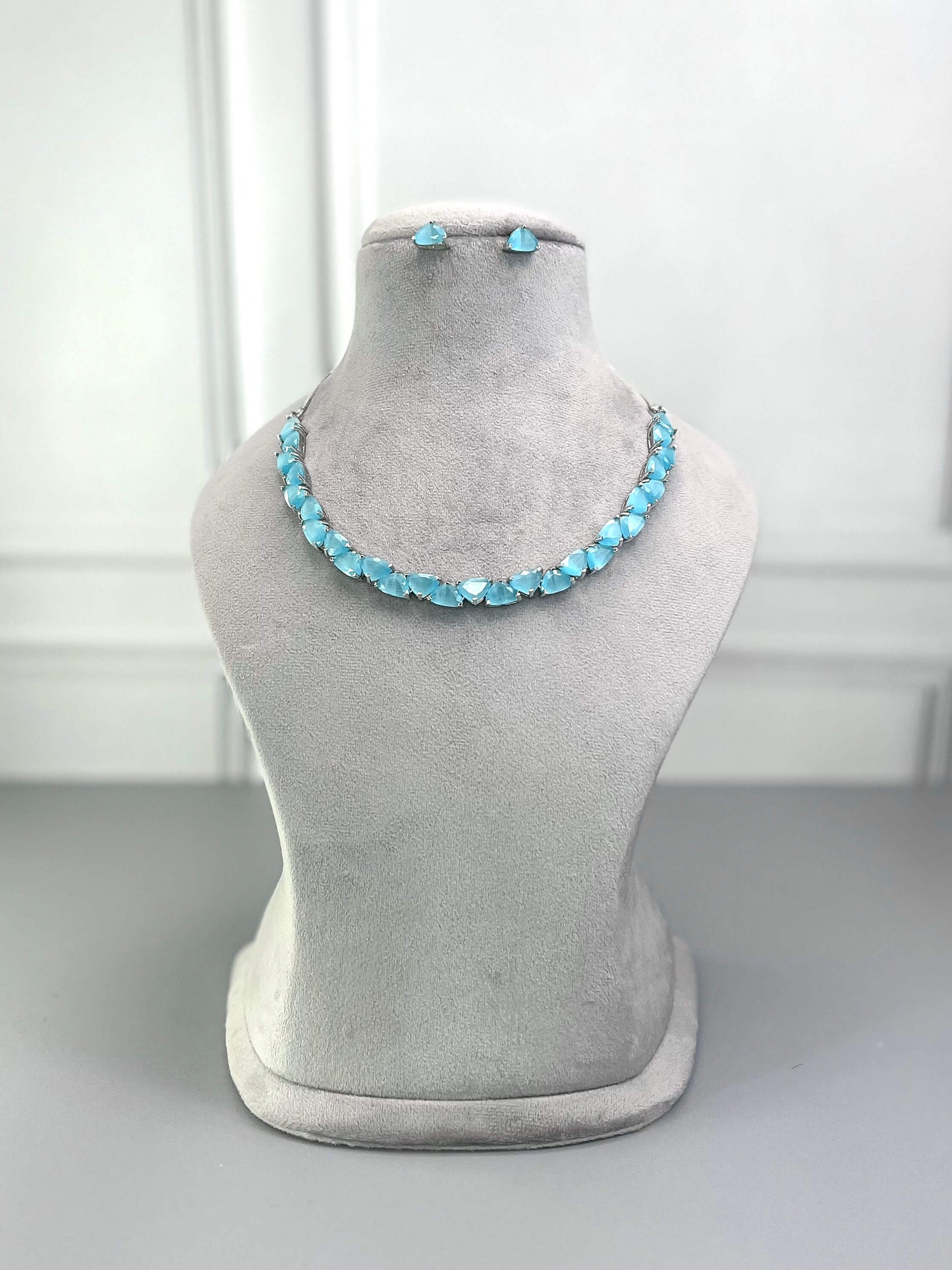 Jane Turquoise Blue Necklace Set