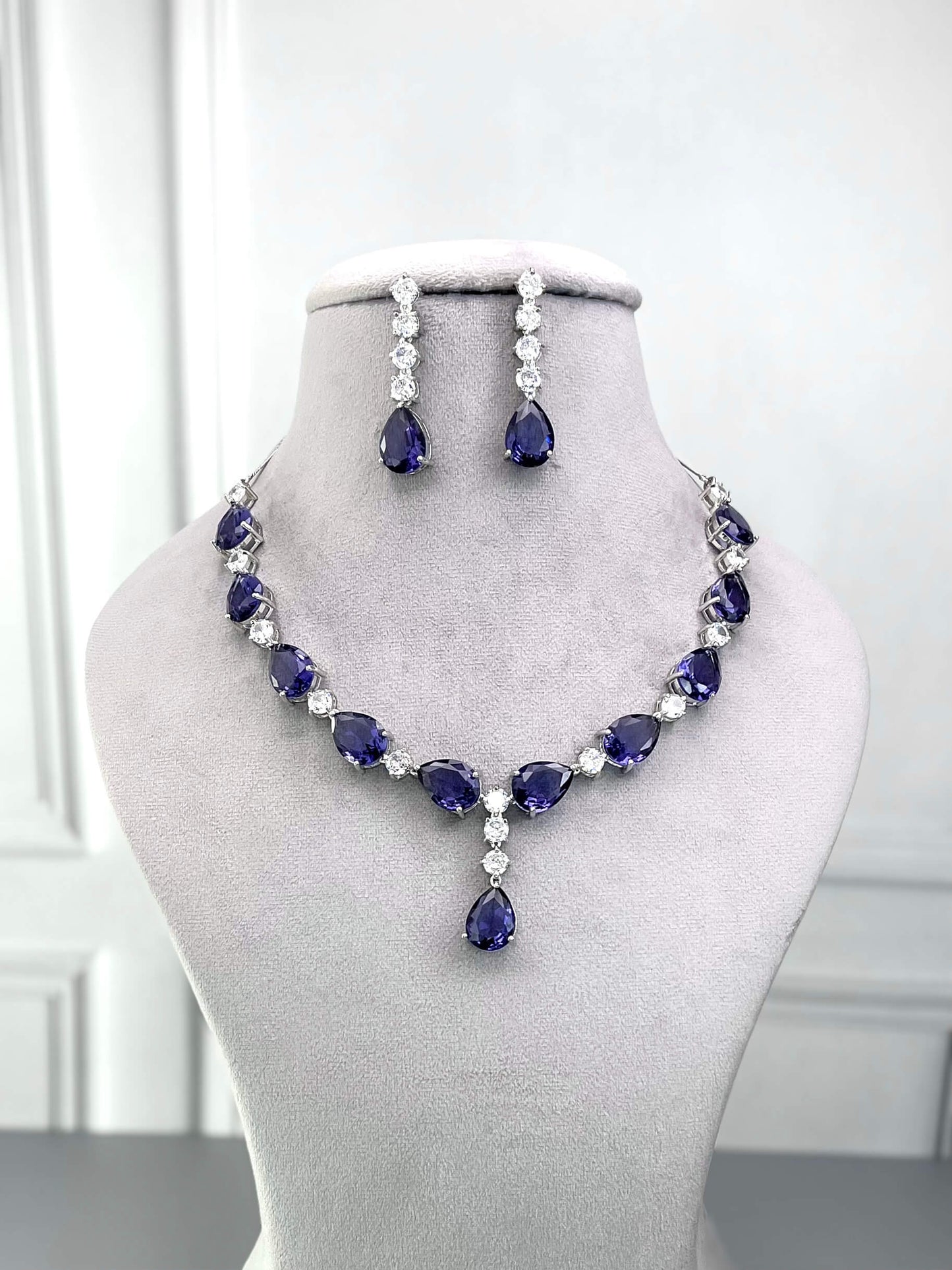 Eva Purple Necklace Set