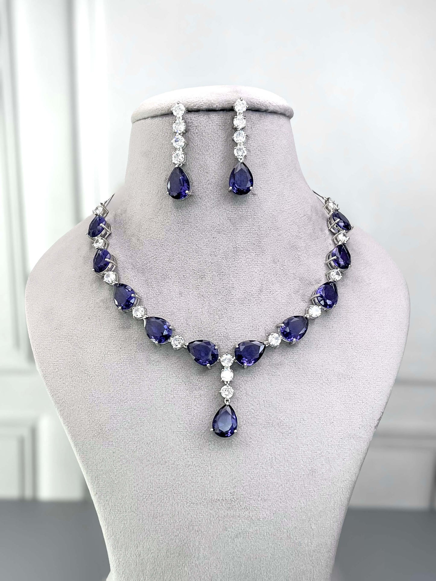 Eva Purple Necklace Set