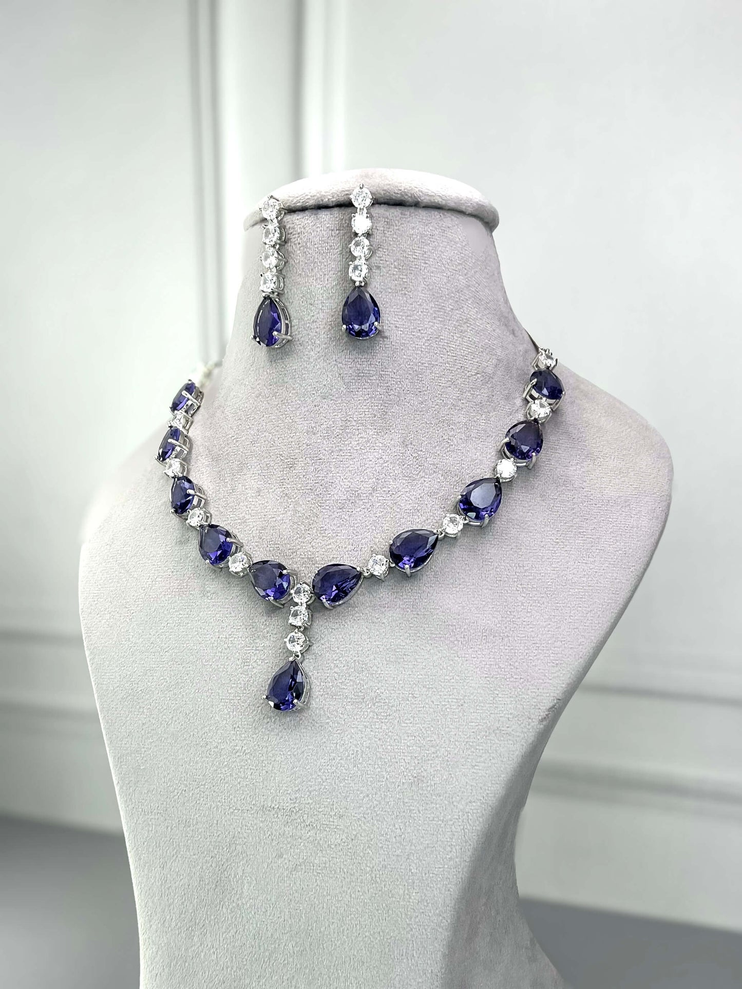 Eva Purple Necklace Set