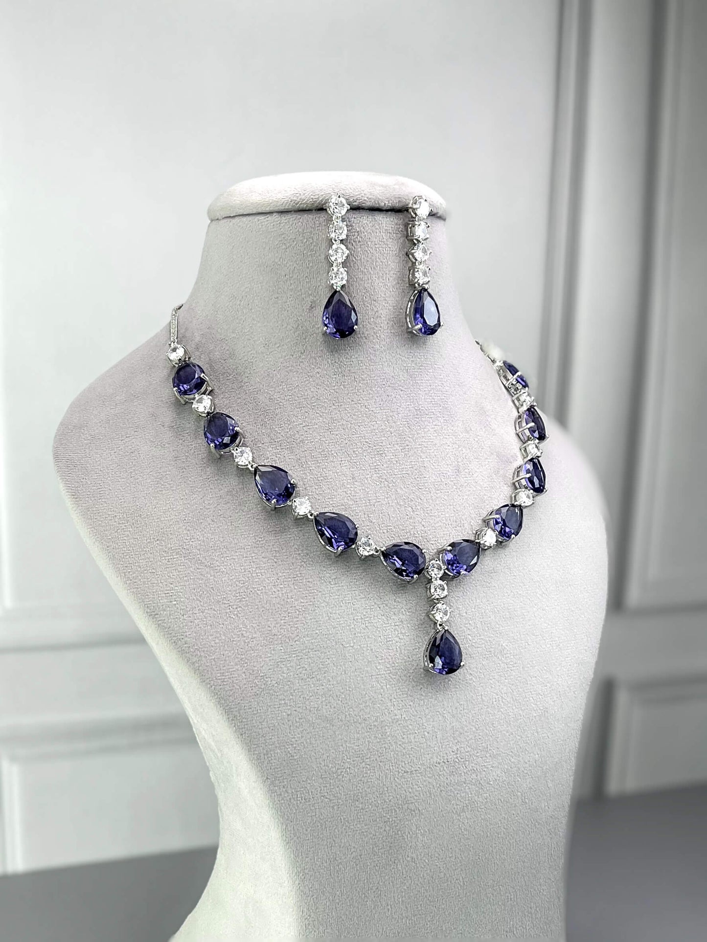 Eva Purple Necklace Set