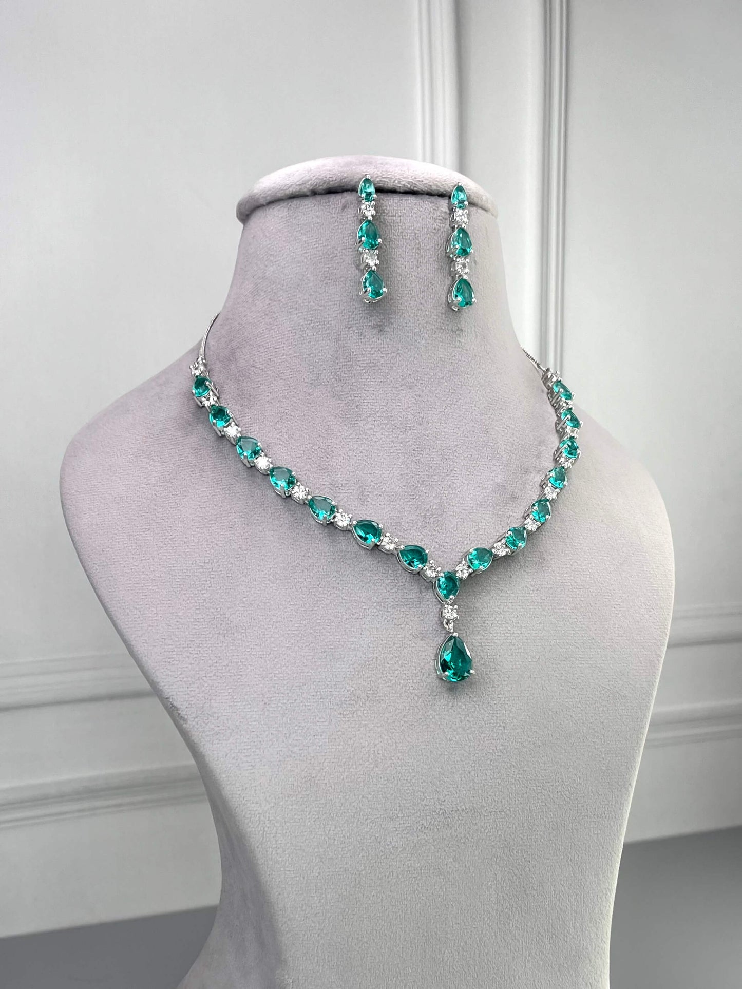 Kate Sea Green Necklace set