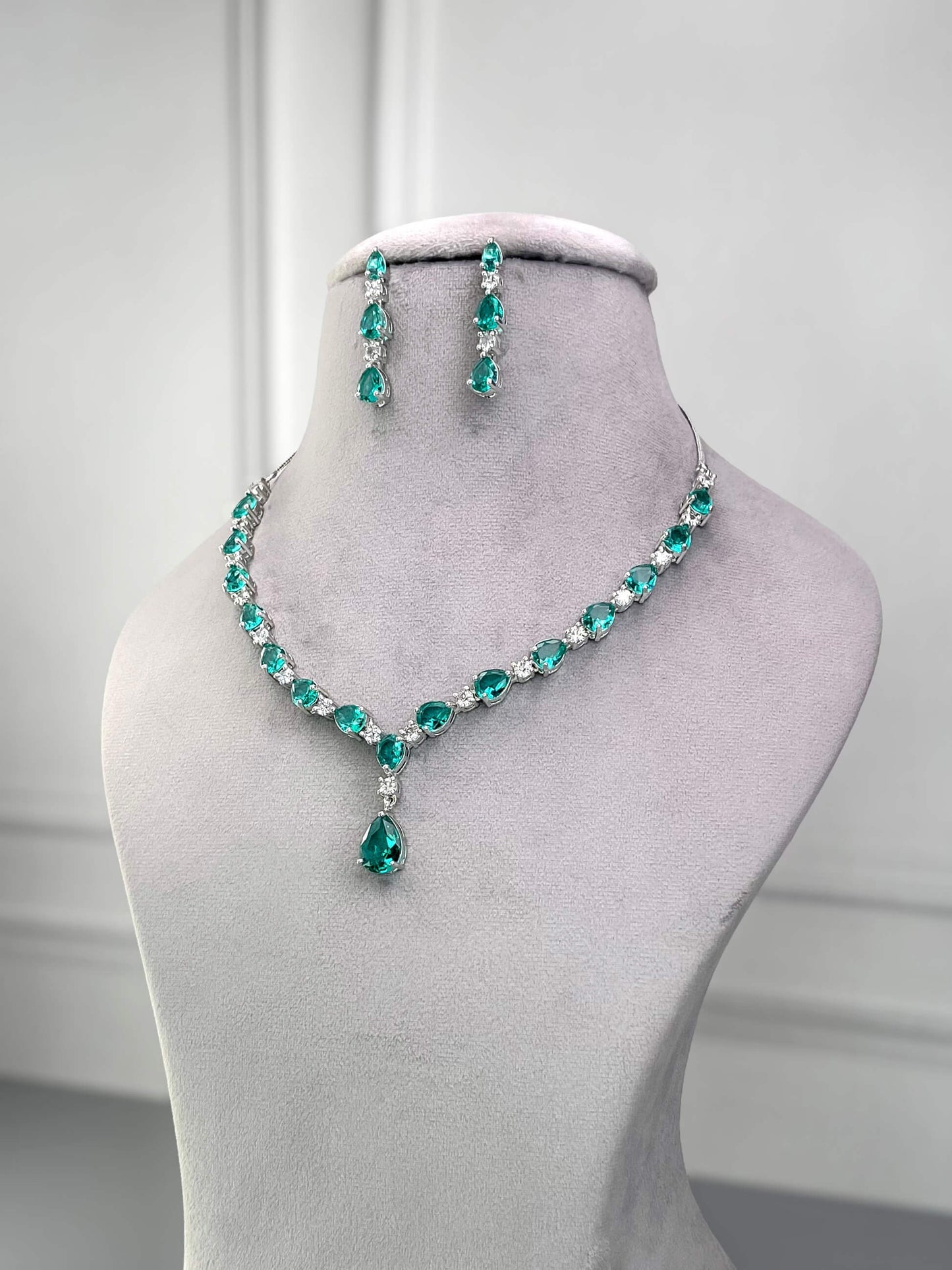 Kate Sea Green Necklace set