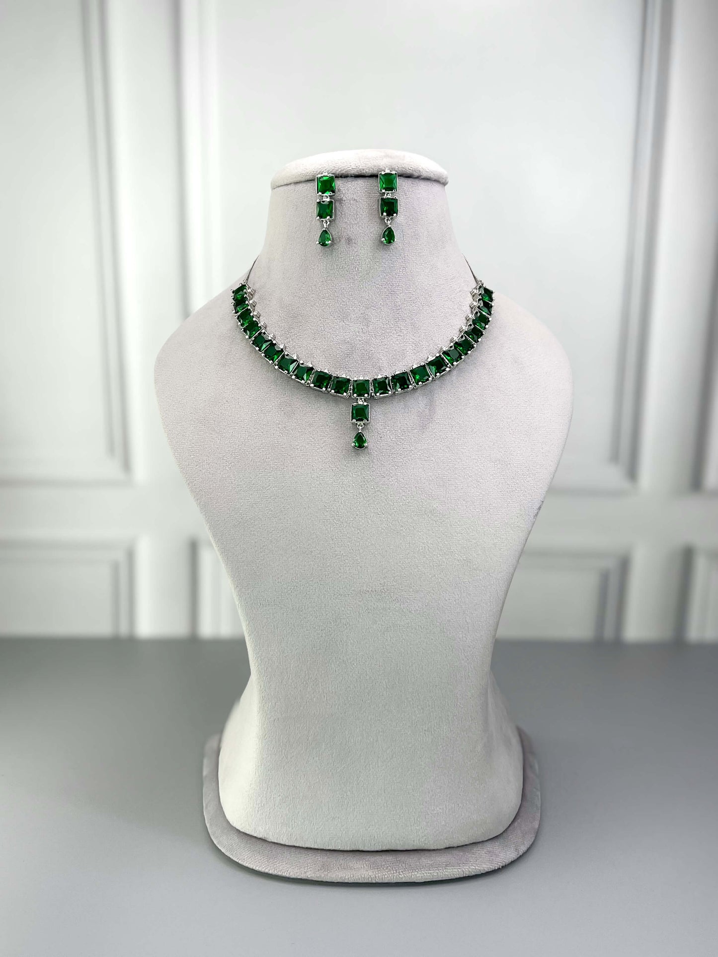 Gemma Emerald Green Necklace Set