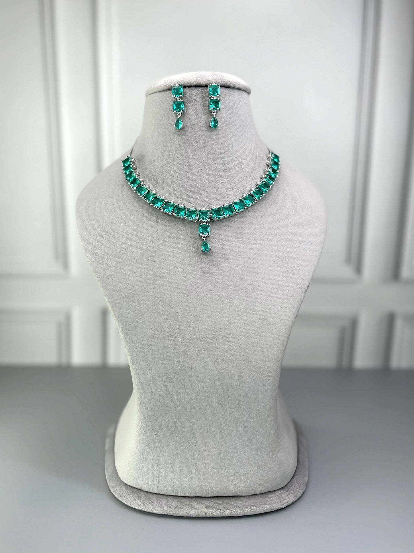 Gemma Sea Green Necklace Set