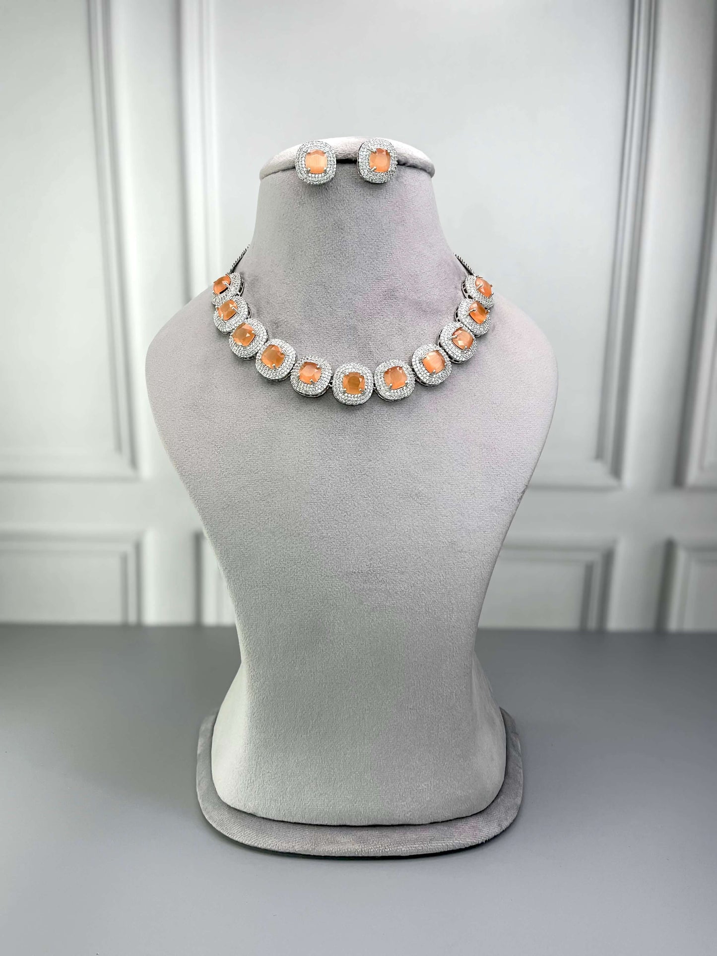 Caroline Peach AD Necklace Set