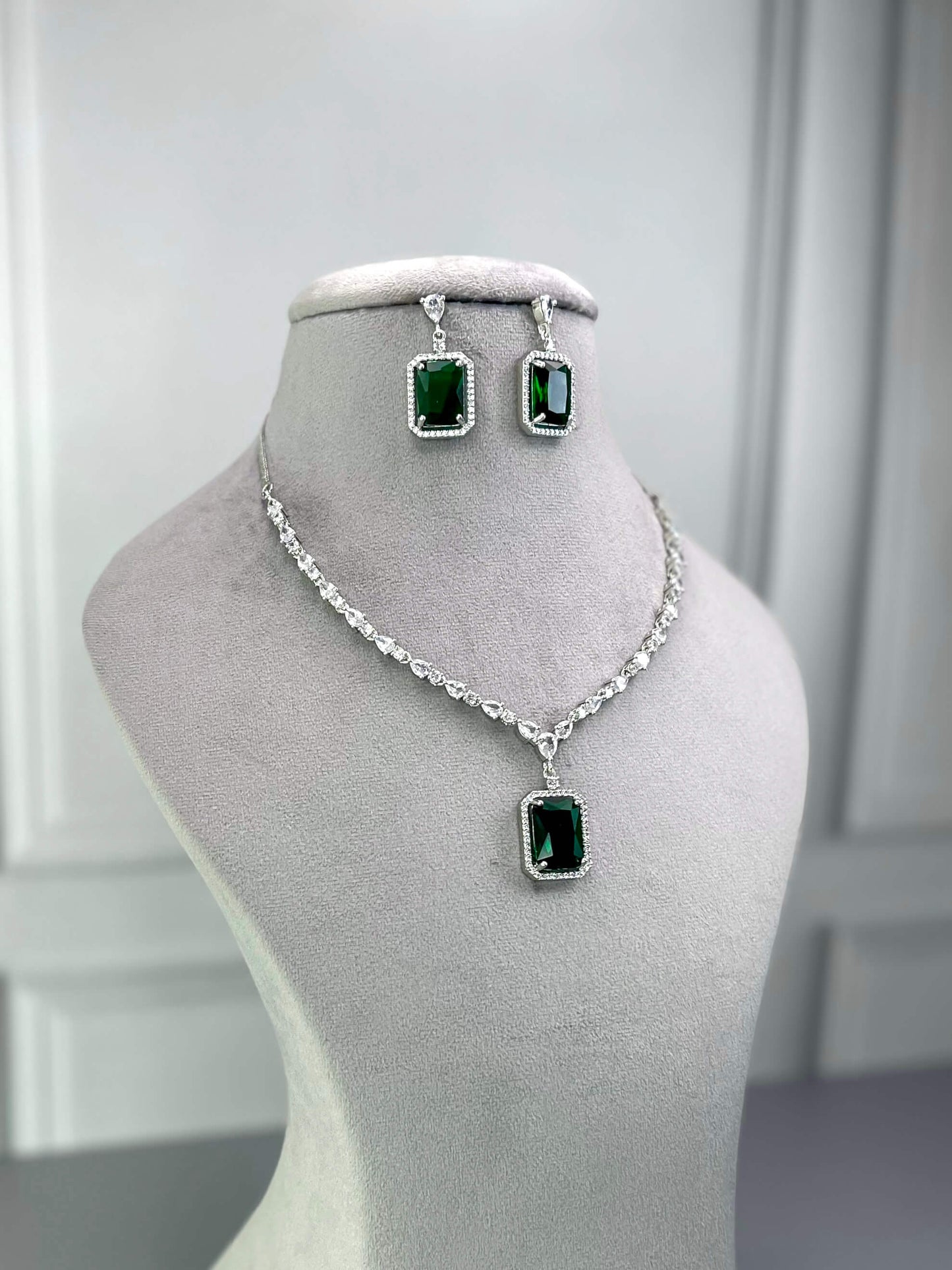 Chloe Emerald Green AD Necklace Set