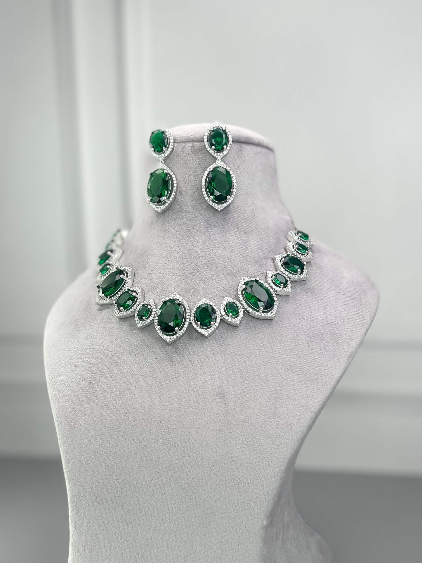 Andrea Emerald Green AD Necklace Set