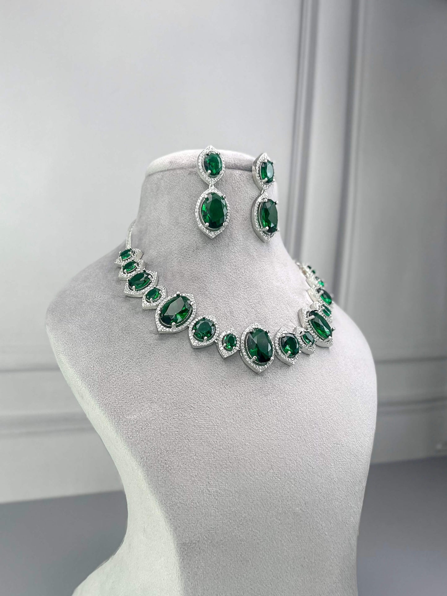 Andrea Emerald Green AD Necklace Set