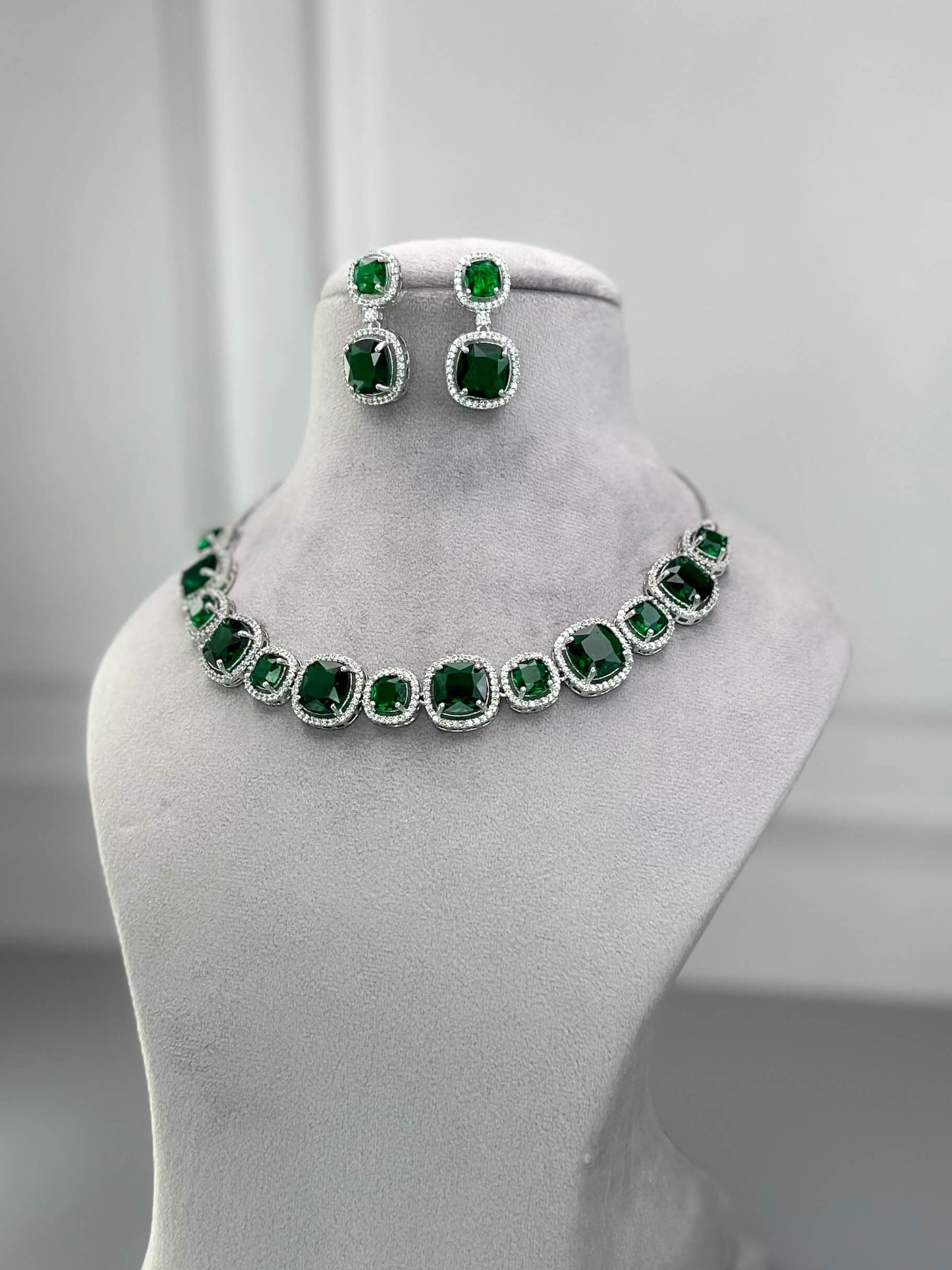 Rachel Emerald Green AD Necklace Set