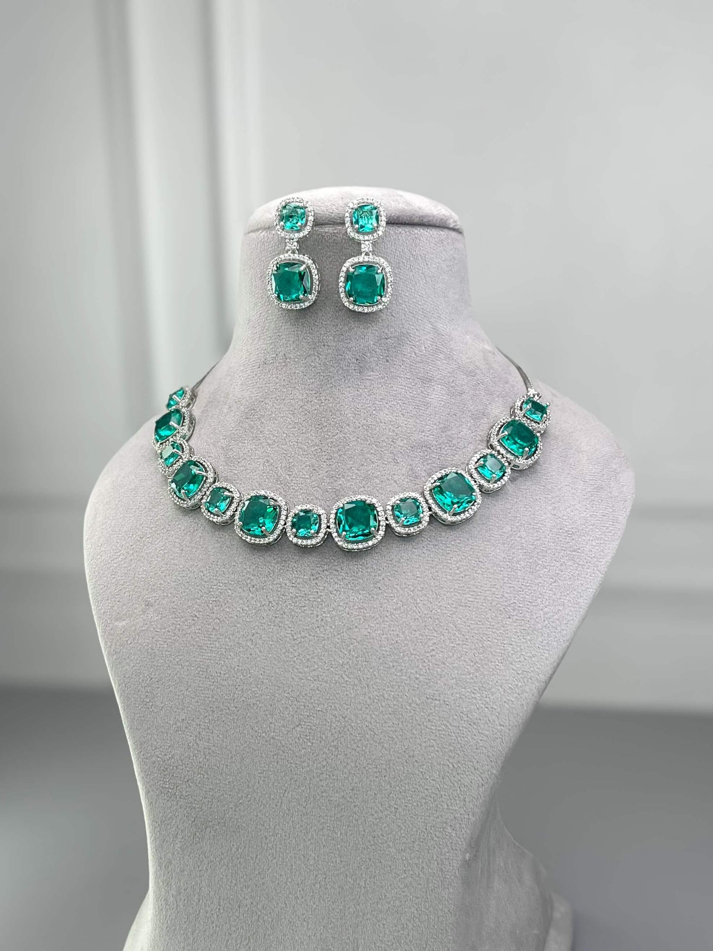 Rachel Sea Green AD Necklace Set