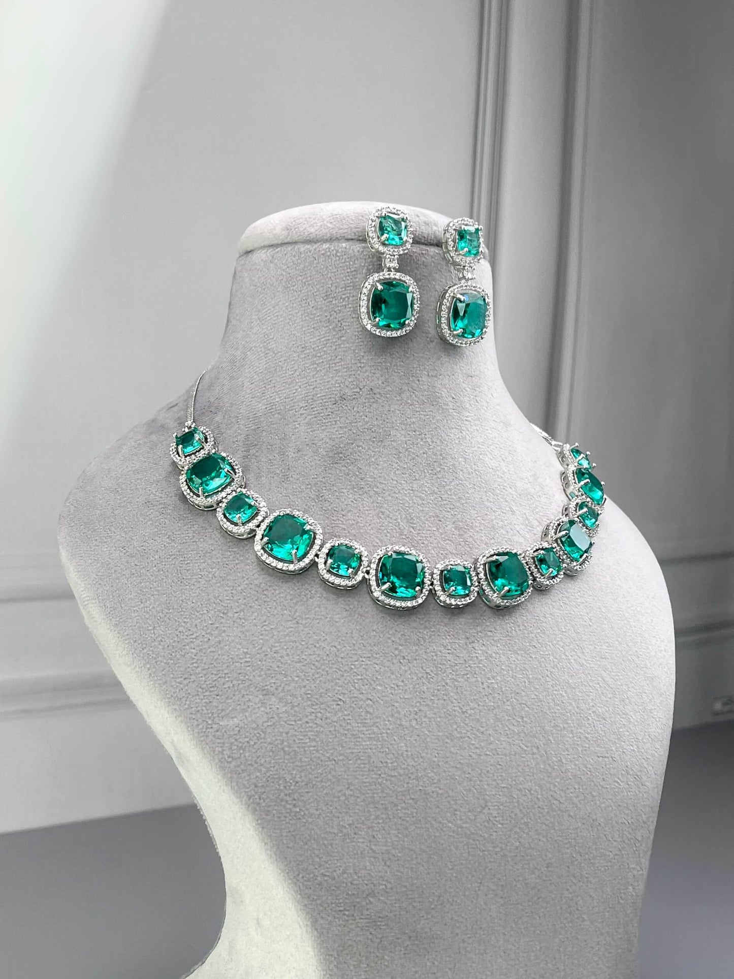 Rachel Sea Green AD Necklace Set