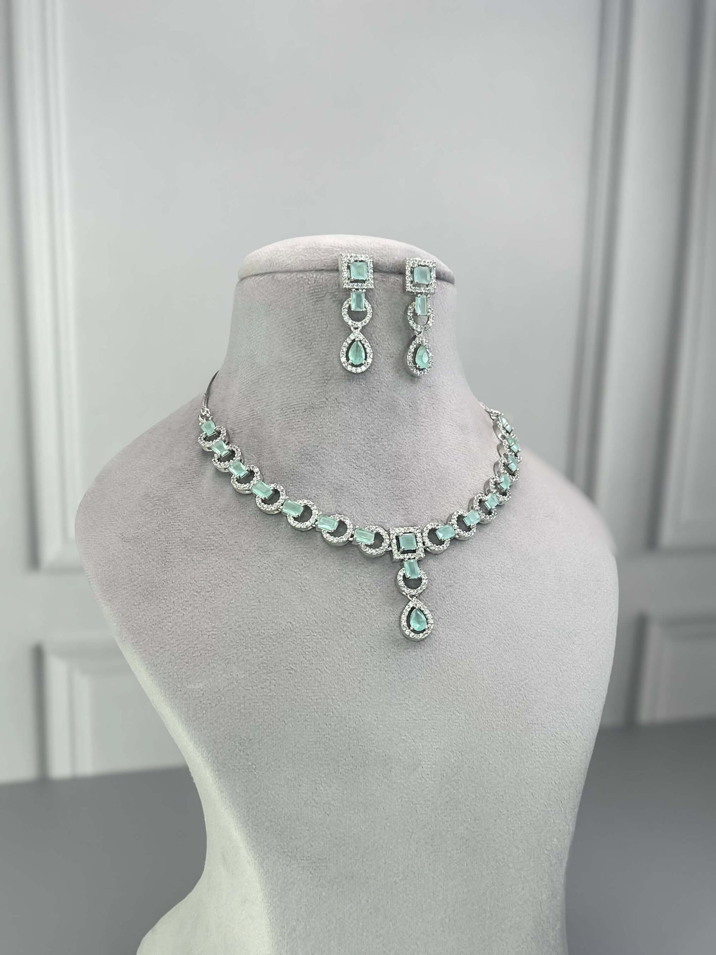 Alice Mint Green AD Necklace Set