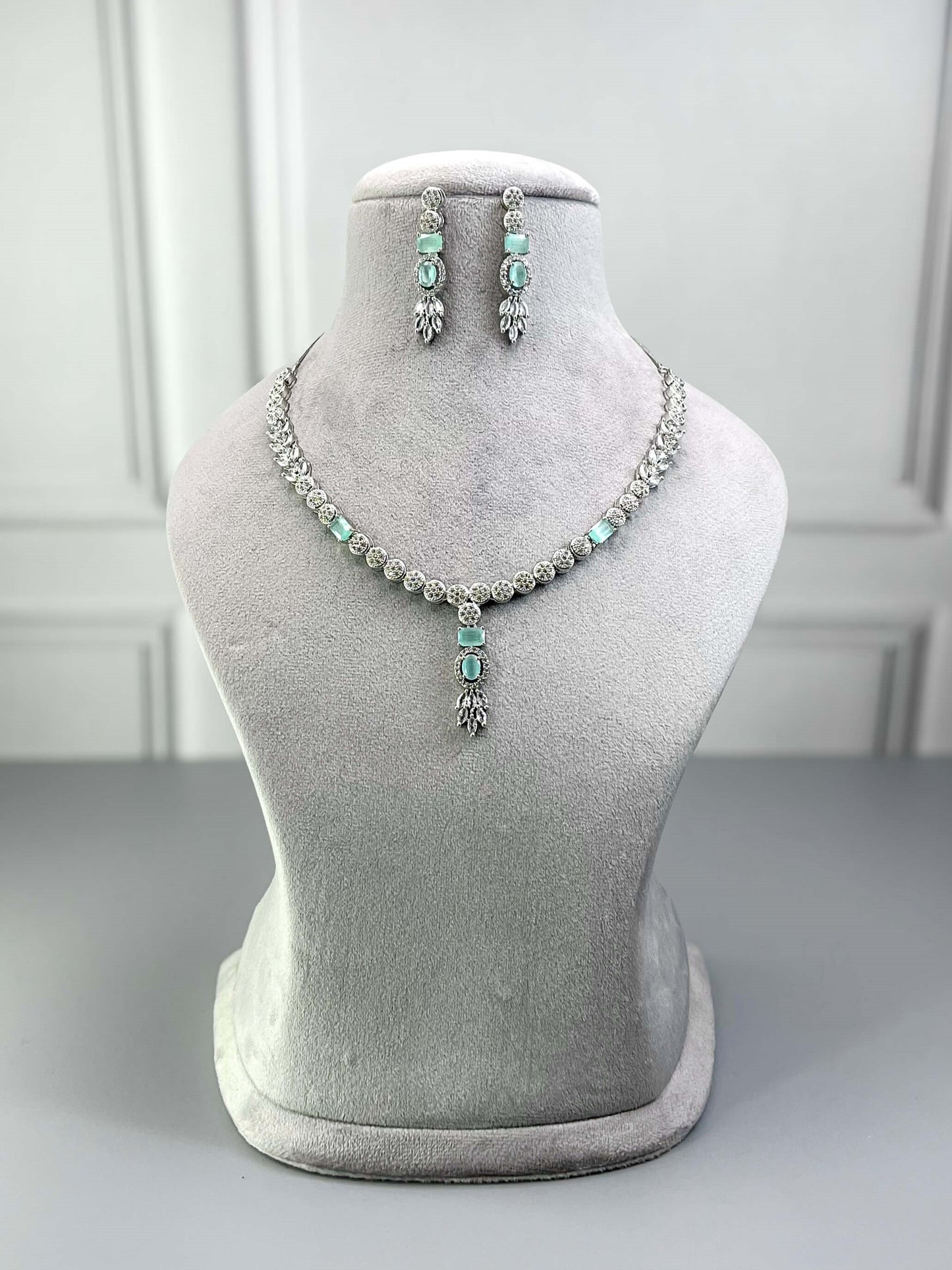 Vanessa Mint Green AD Necklace Set