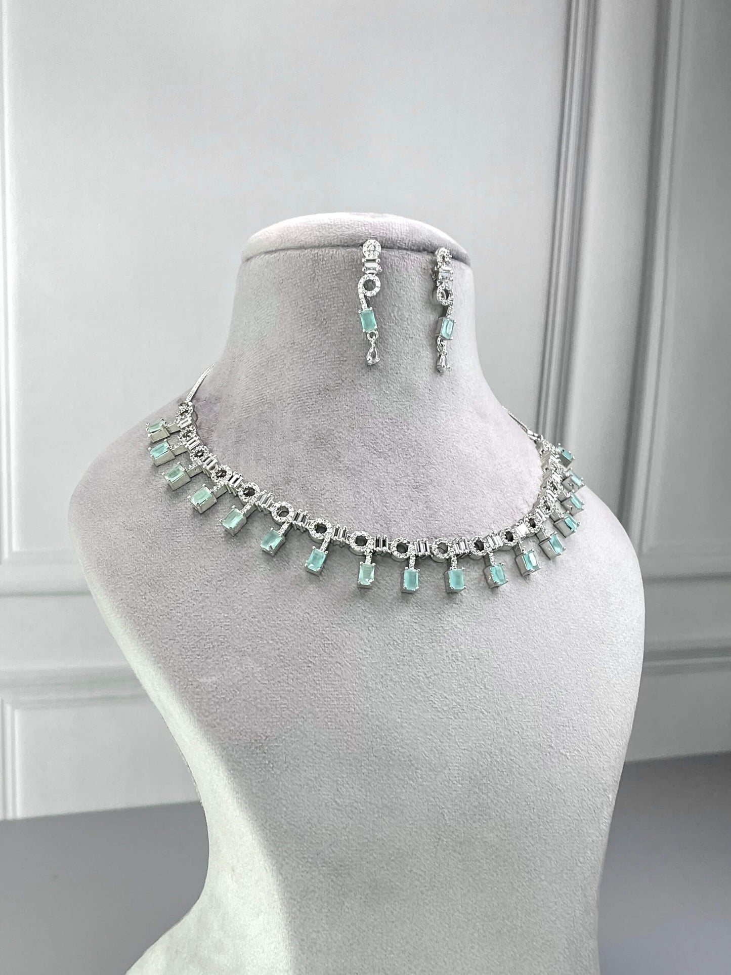 Leor Mint Green AD Necklace Set